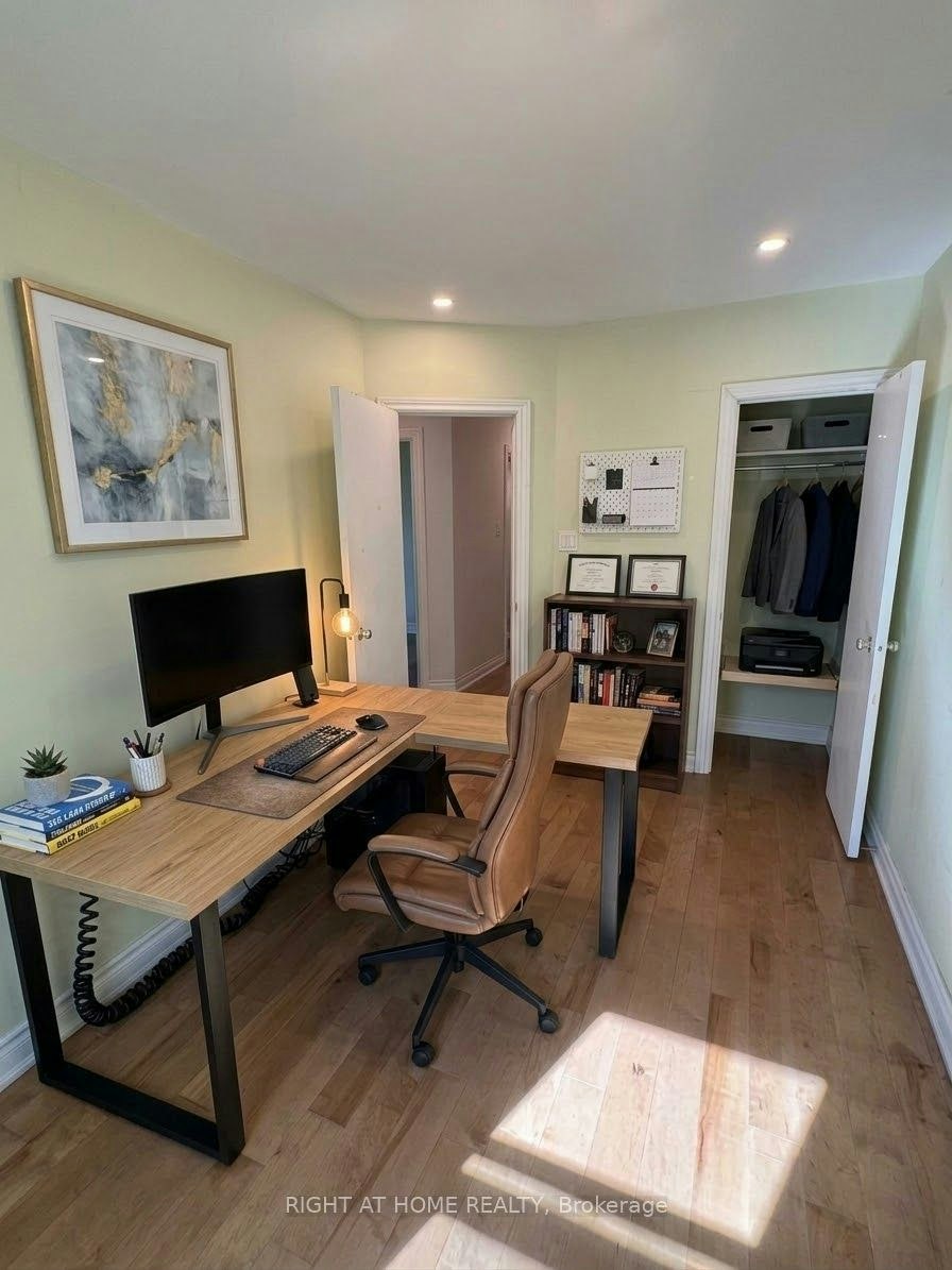 85 Ranstone Gardens, Toronto, ON, M1K 2T9 - 4