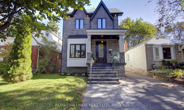 281 Warden Avenue