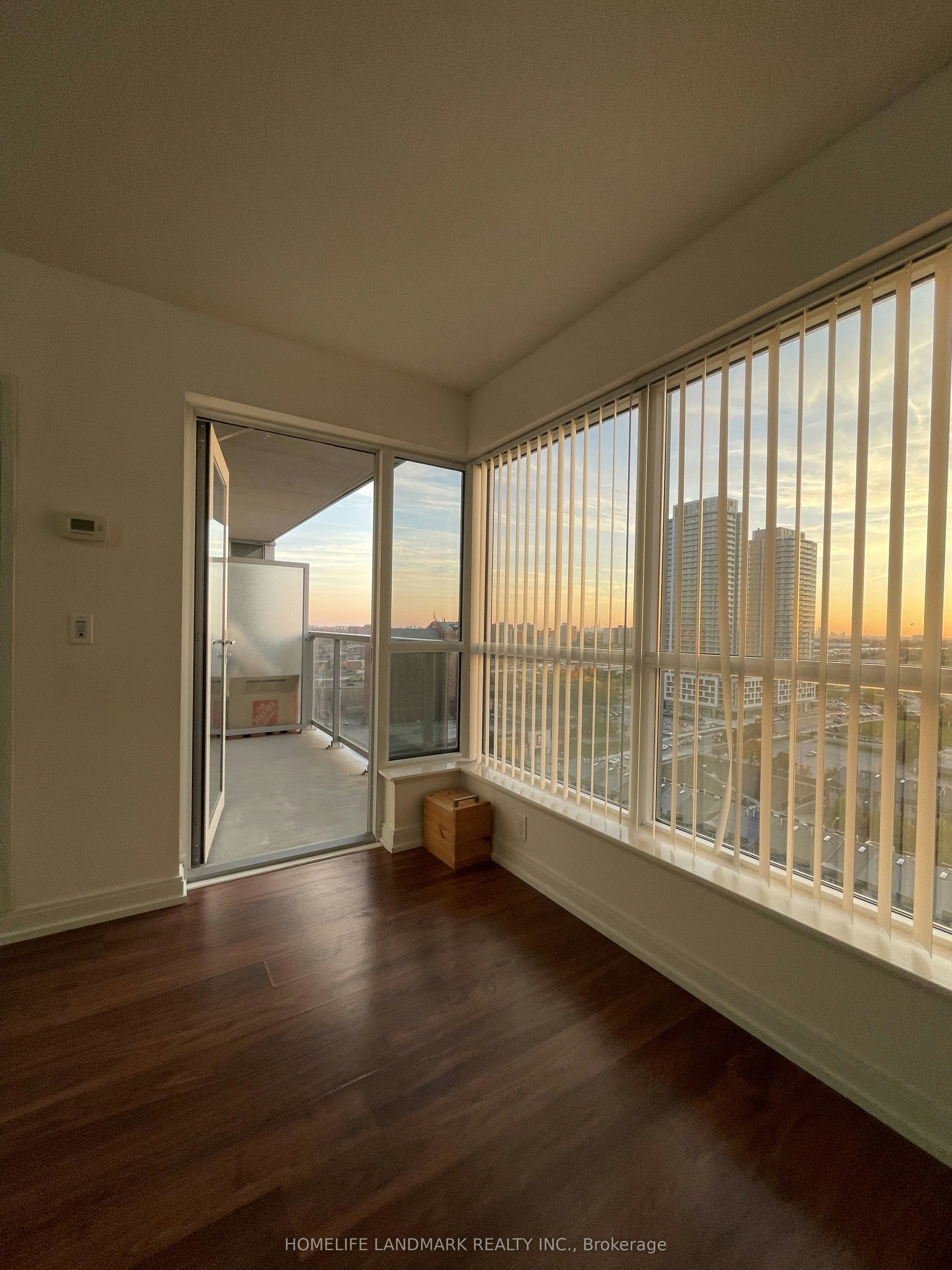 1716-181 Village Green Square, Toronto, ON, M1S 0K6 - 8