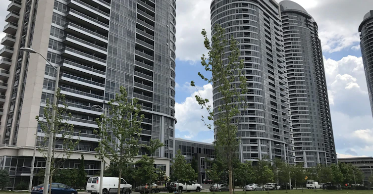 1716-181 Village Green Square, Toronto, ON, M1S 0K6
