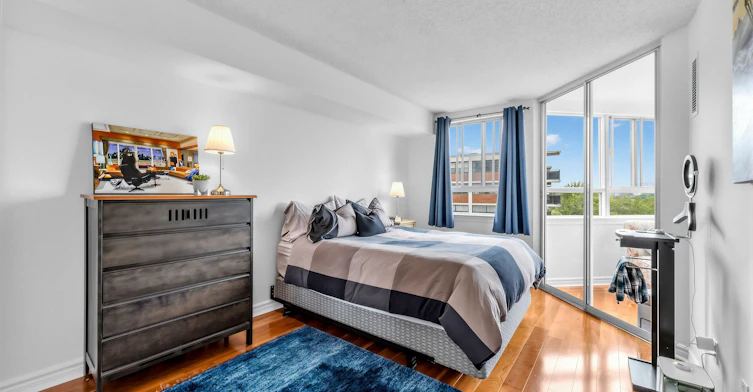 1006-4 Park Vista N/A, Toronto, ON, M4B 3M8 - 18