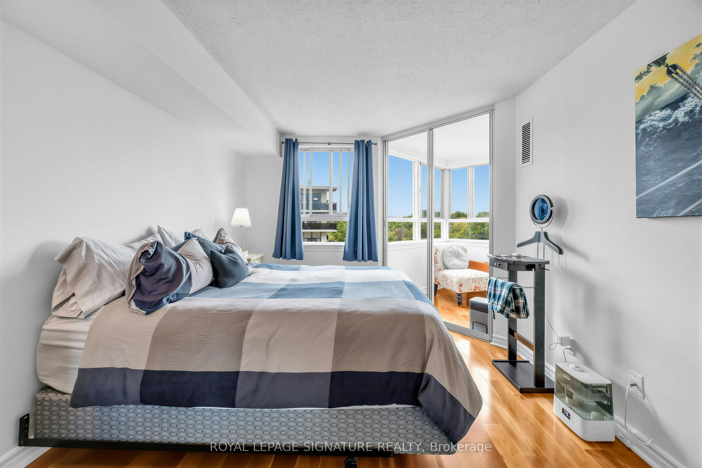 1006-4 Park Vista N/A, Toronto, ON, M4B 3M8 - 19