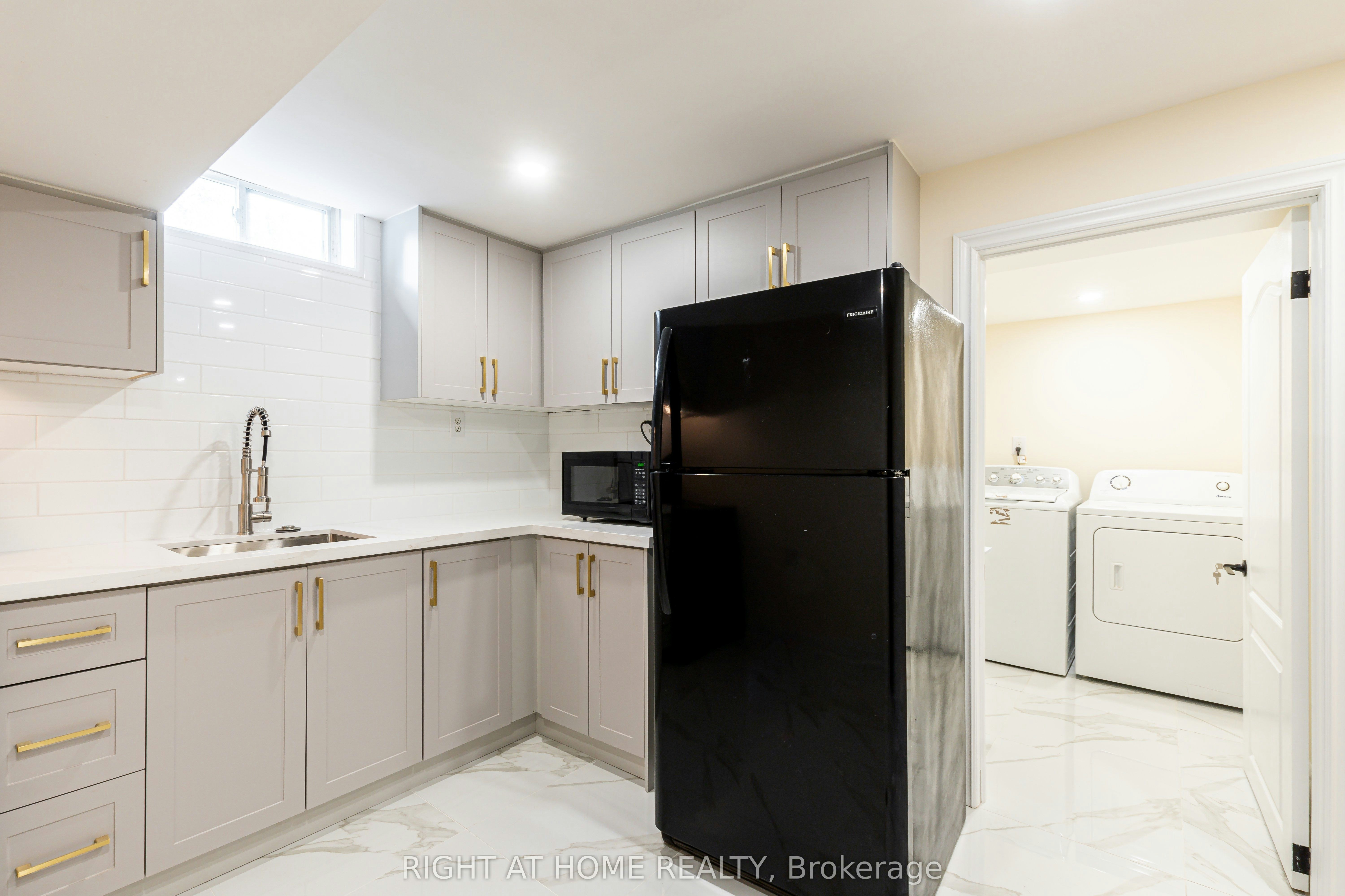 Basement-43 Greenbush Place, Whitby, ON, L1R 1T6 - 16
