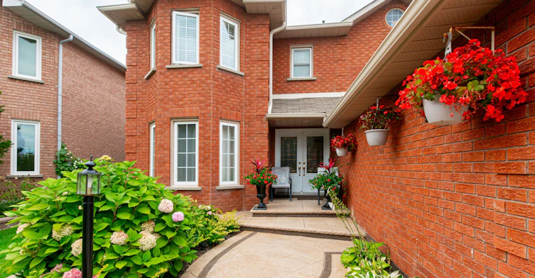 Basement-43 Greenbush Place, Whitby, ON, L1R 1T6