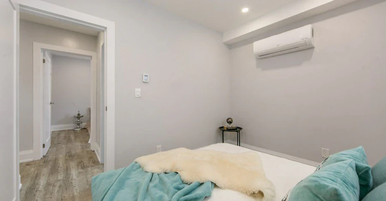 1-1492 Dundas Street E, Toronto, ON, M4M 1S9 - 13