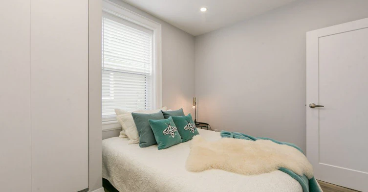 1-1492 Dundas Street E, Toronto, ON, M4M 1S9 - 9