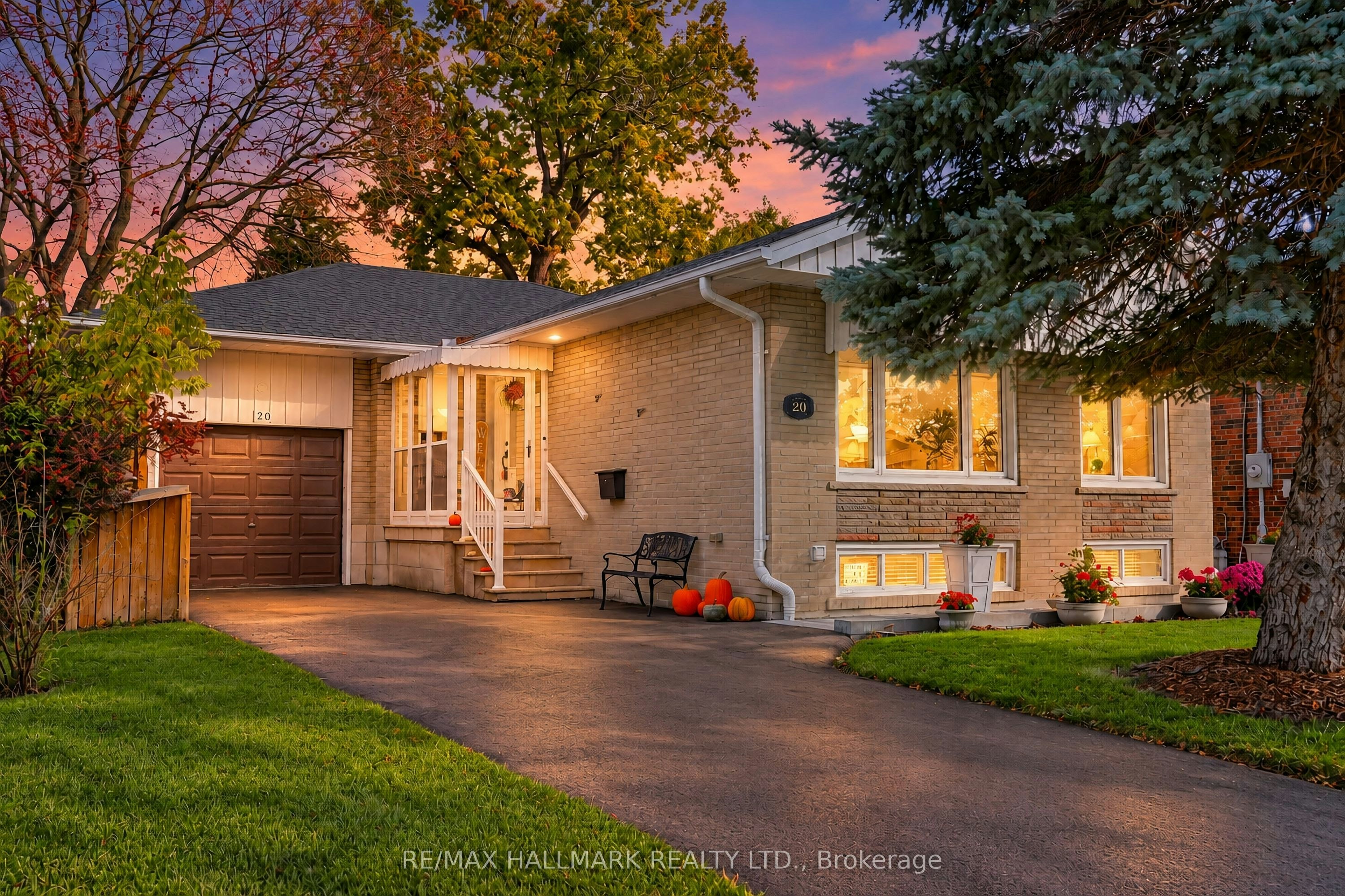 20 Wishing Well Drive, Toronto, ON, M1T 1J1