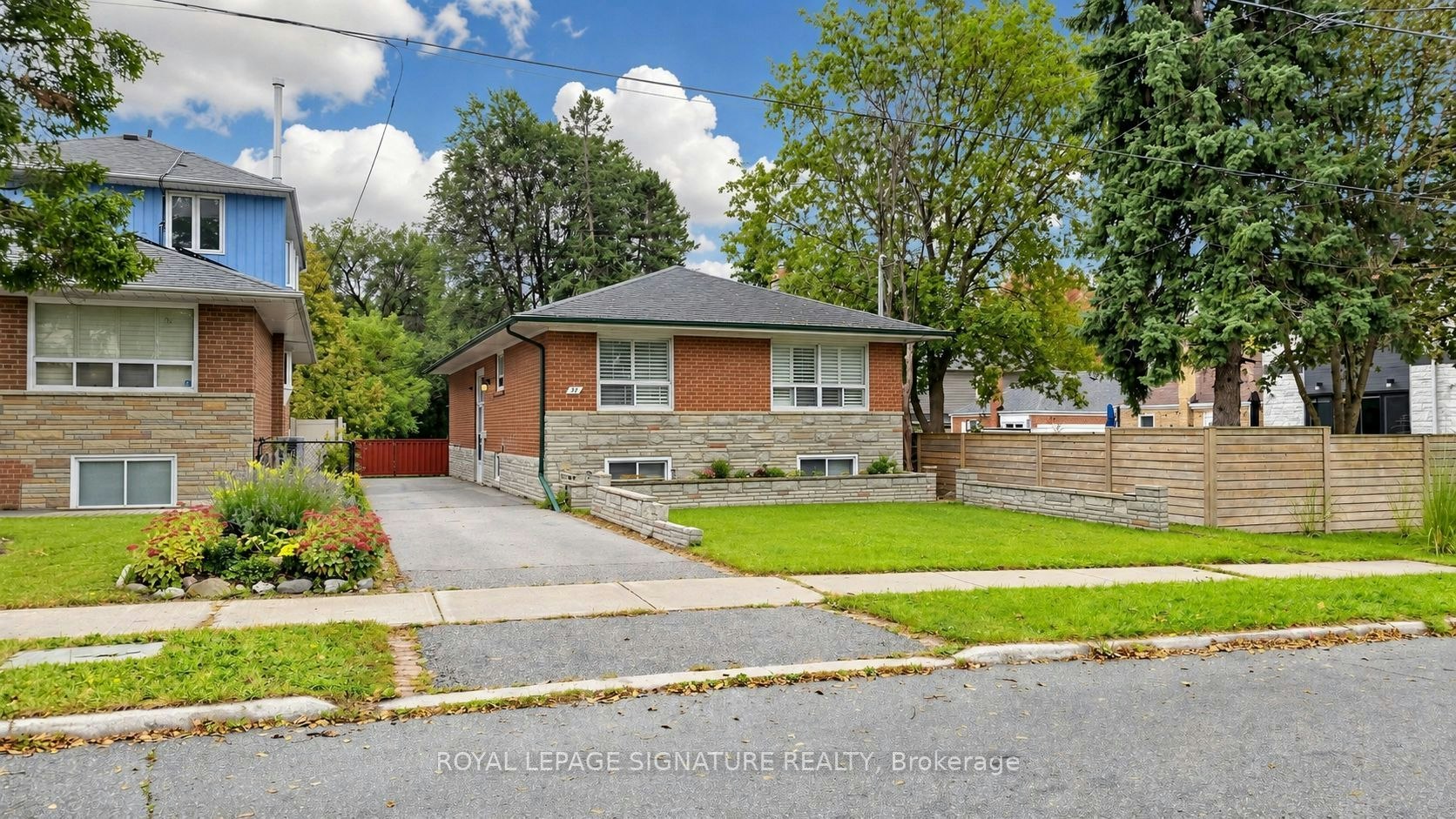 35 Florens Avenue, Toronto, ON, M1L 1R7