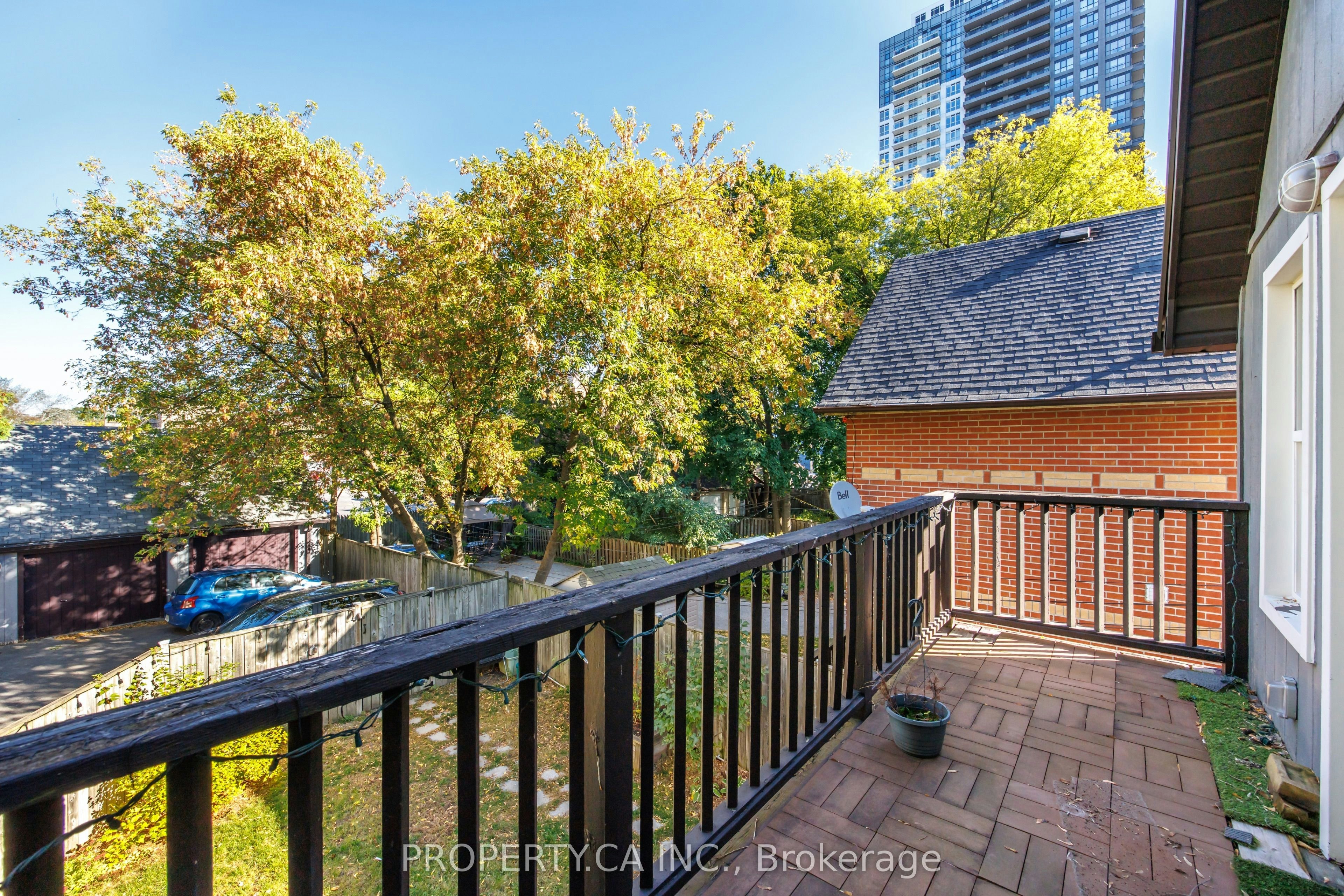 112 Stephenson Avenue, Toronto, ON, M4C 1G4 - 14