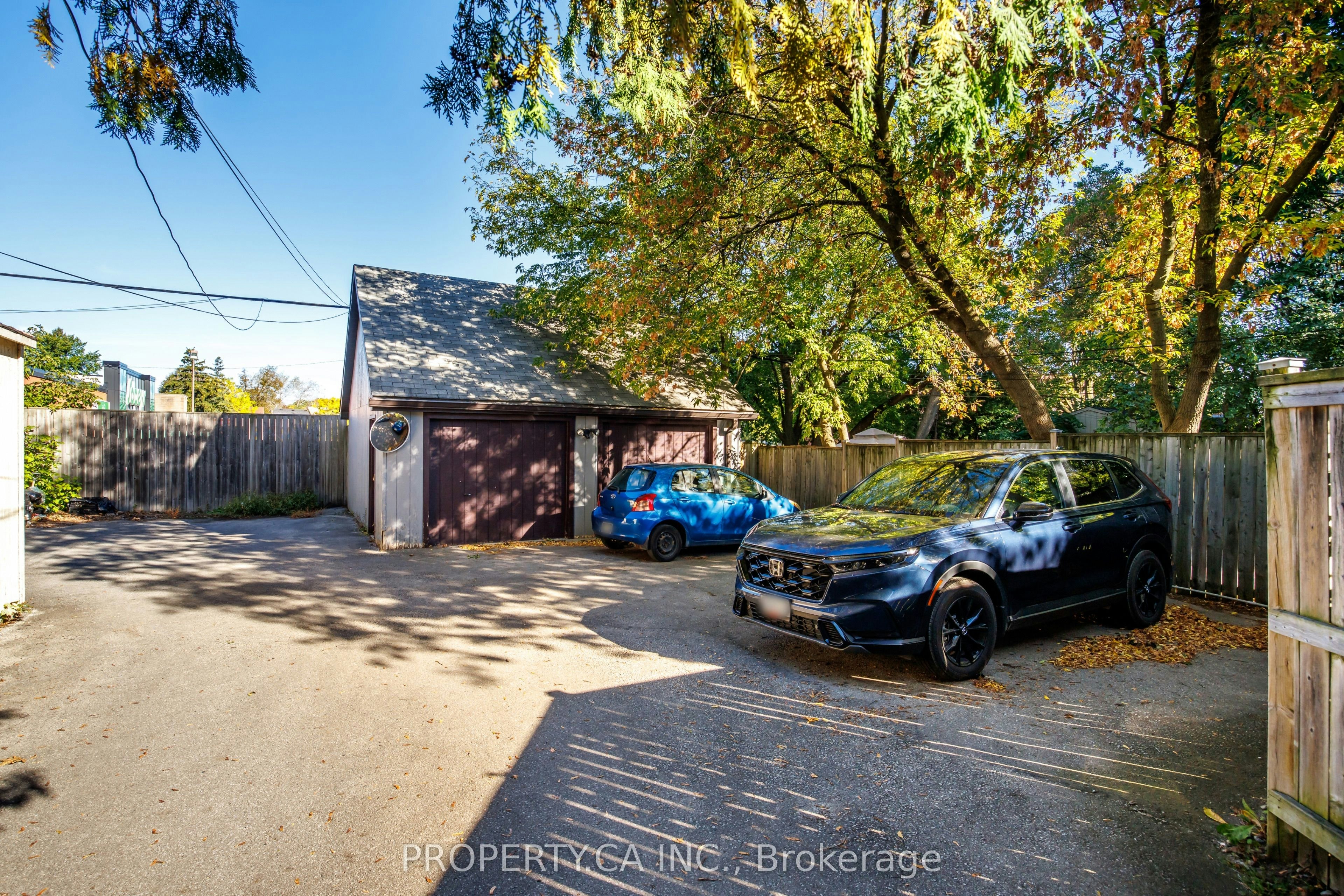 112 Stephenson Avenue, Toronto, ON, M4C 1G4 - 20