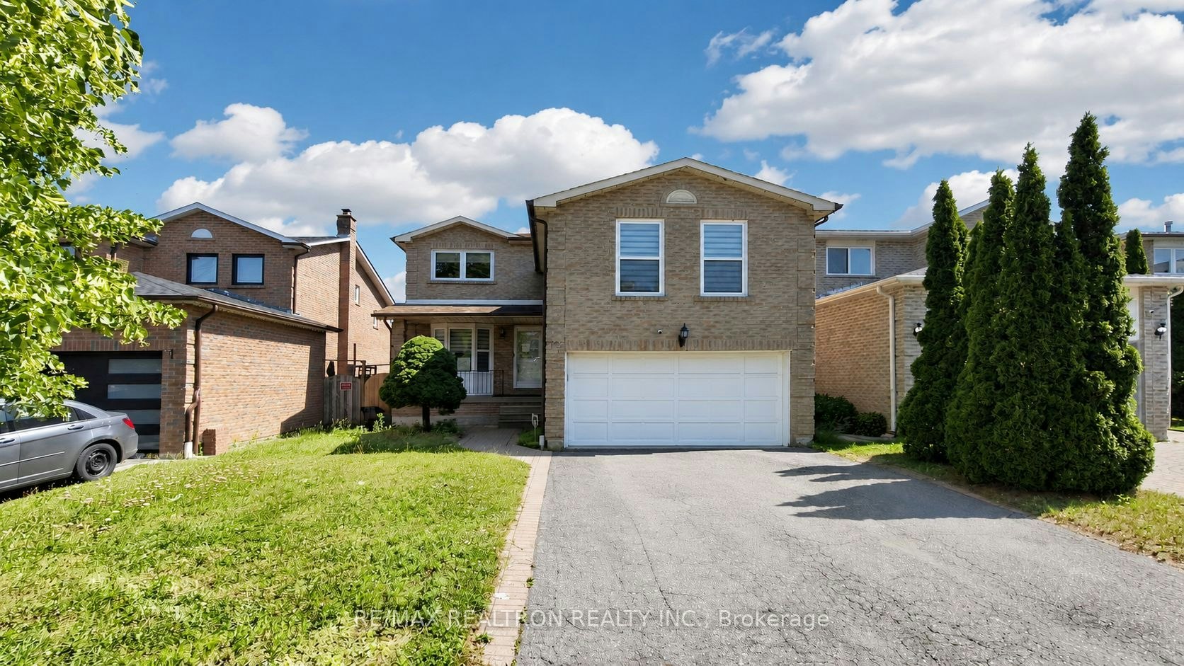 72 Halfmoon Square, Toronto, ON, M1C 3V3