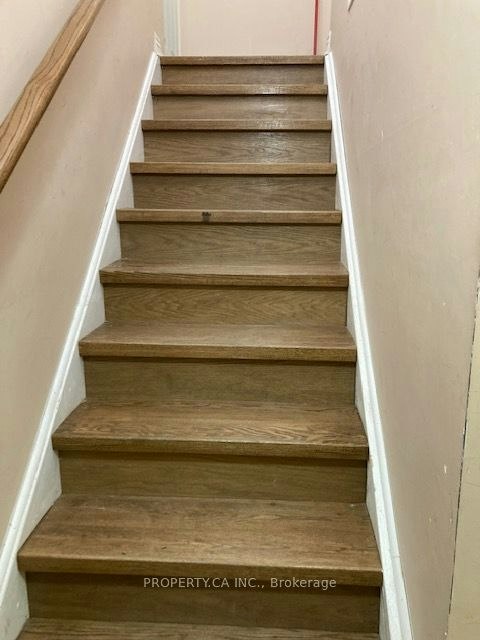 Lower A-2194 Wildwood Crescent E, Pickering, ON, L1X 2R6