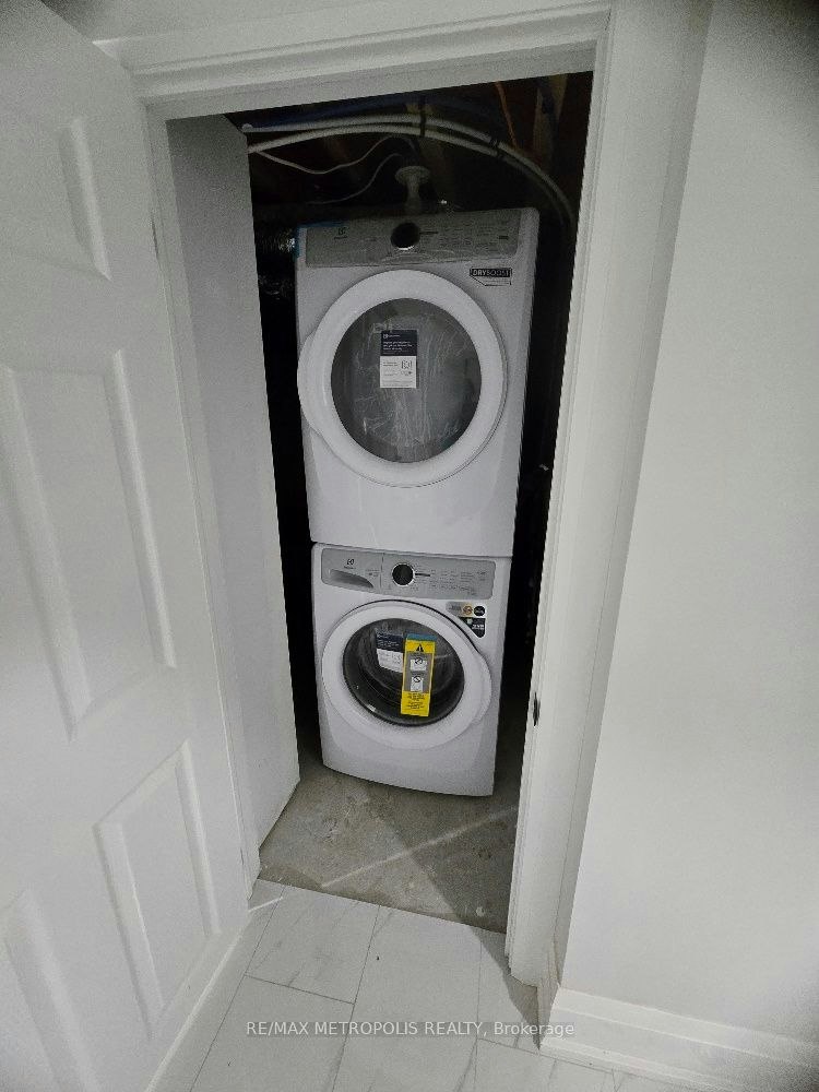 Basement-1136 Enchanted Crescent, Pickering, ON, L1X 0H1 - 3