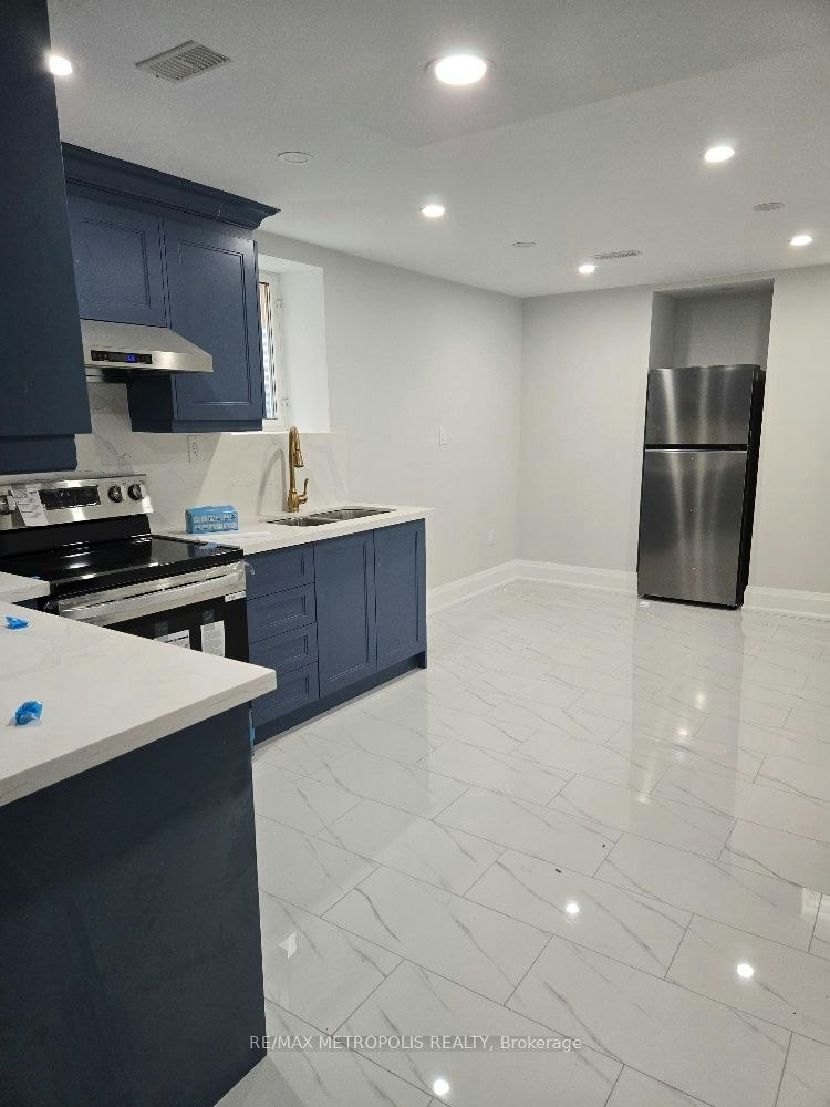 Basement-1136 Enchanted Crescent, Pickering, ON, L1X 0H1