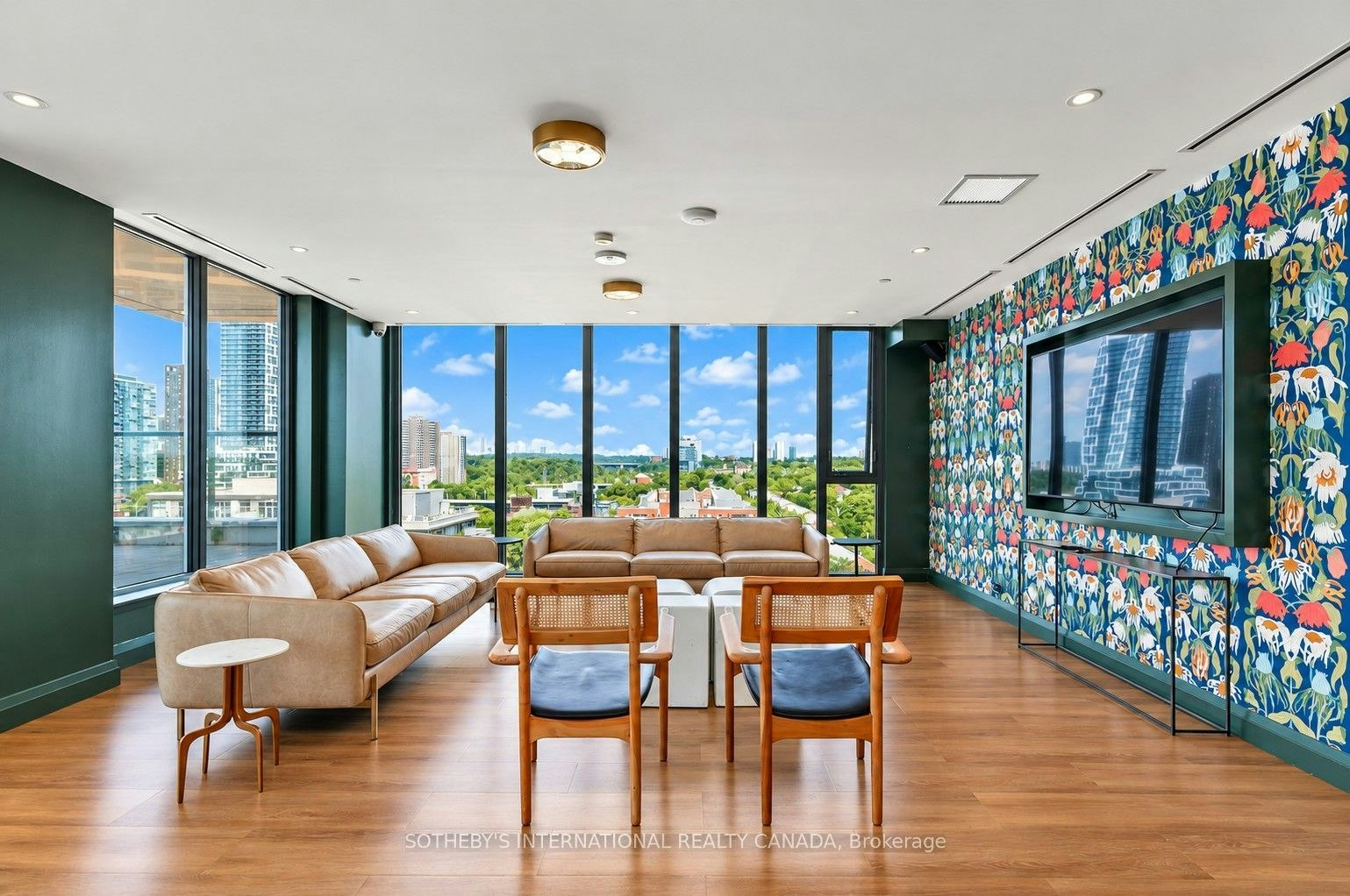 432-30 Baseball Place, Toronto, ON, M4M 0E8 - 2