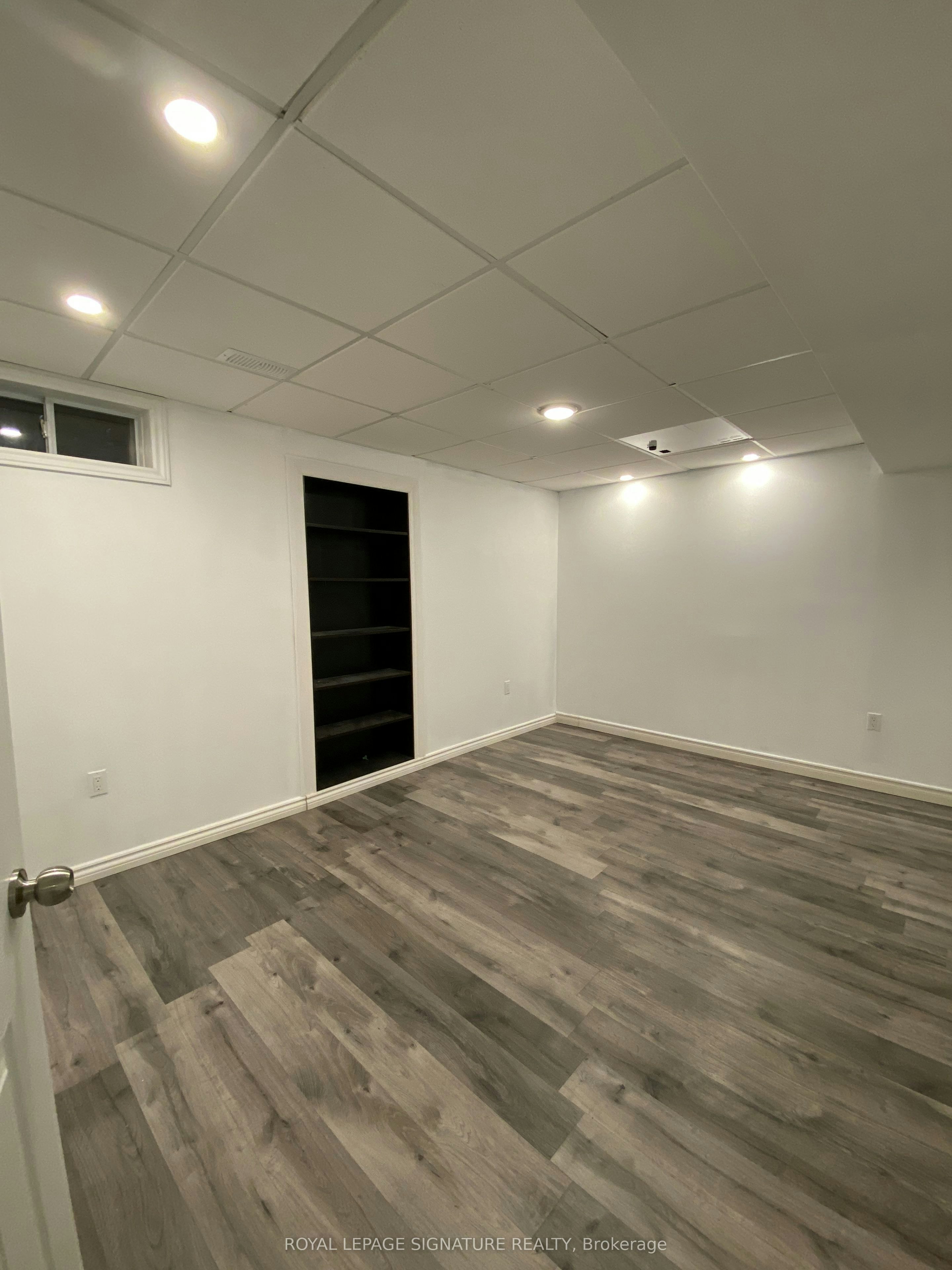 Lower Level-123 Mildenhall Place, Whitby, ON, L1M 0E4 - 9