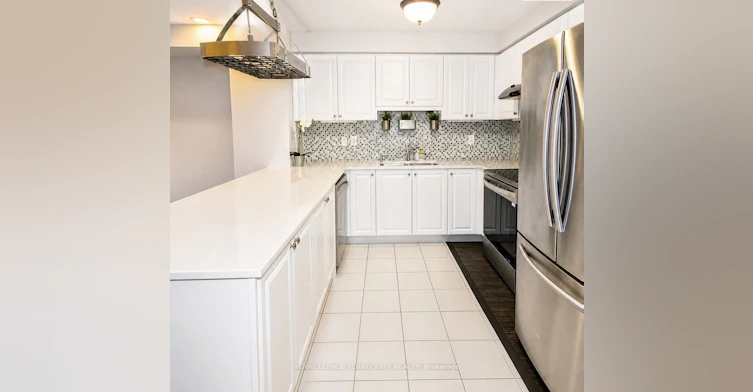 19 De Jong Street, Toronto, ON, M1P 0C1 - 3