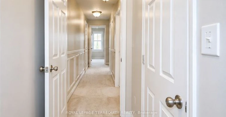 19 De Jong Street, Toronto, ON, M1P 0C1 - 9