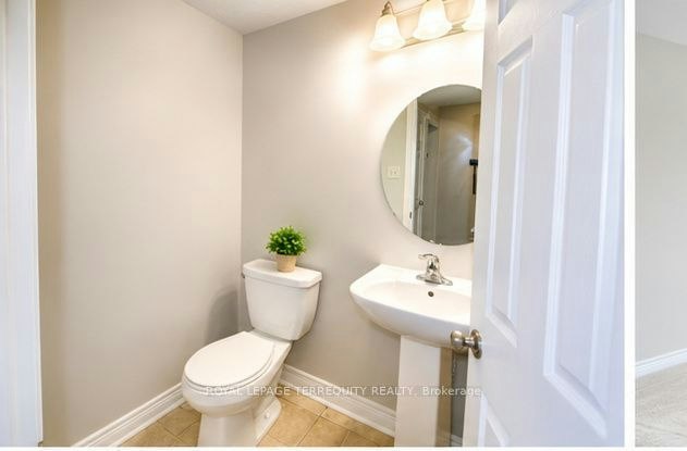 19 De Jong Street, Toronto, ON, M1P 0C1 - 20