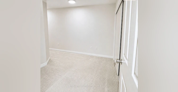 19 De Jong Street, Toronto, ON, M1P 0C1 - 19
