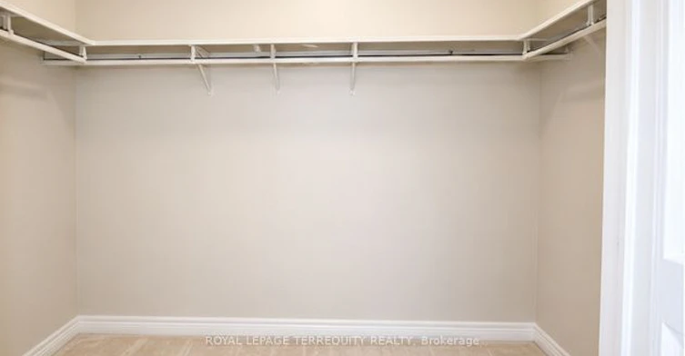 19 De Jong Street, Toronto, ON, M1P 0C1 - 11