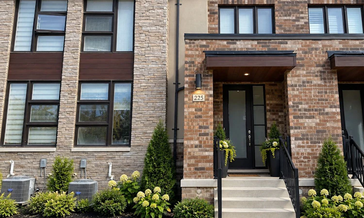 225 Coronation Road