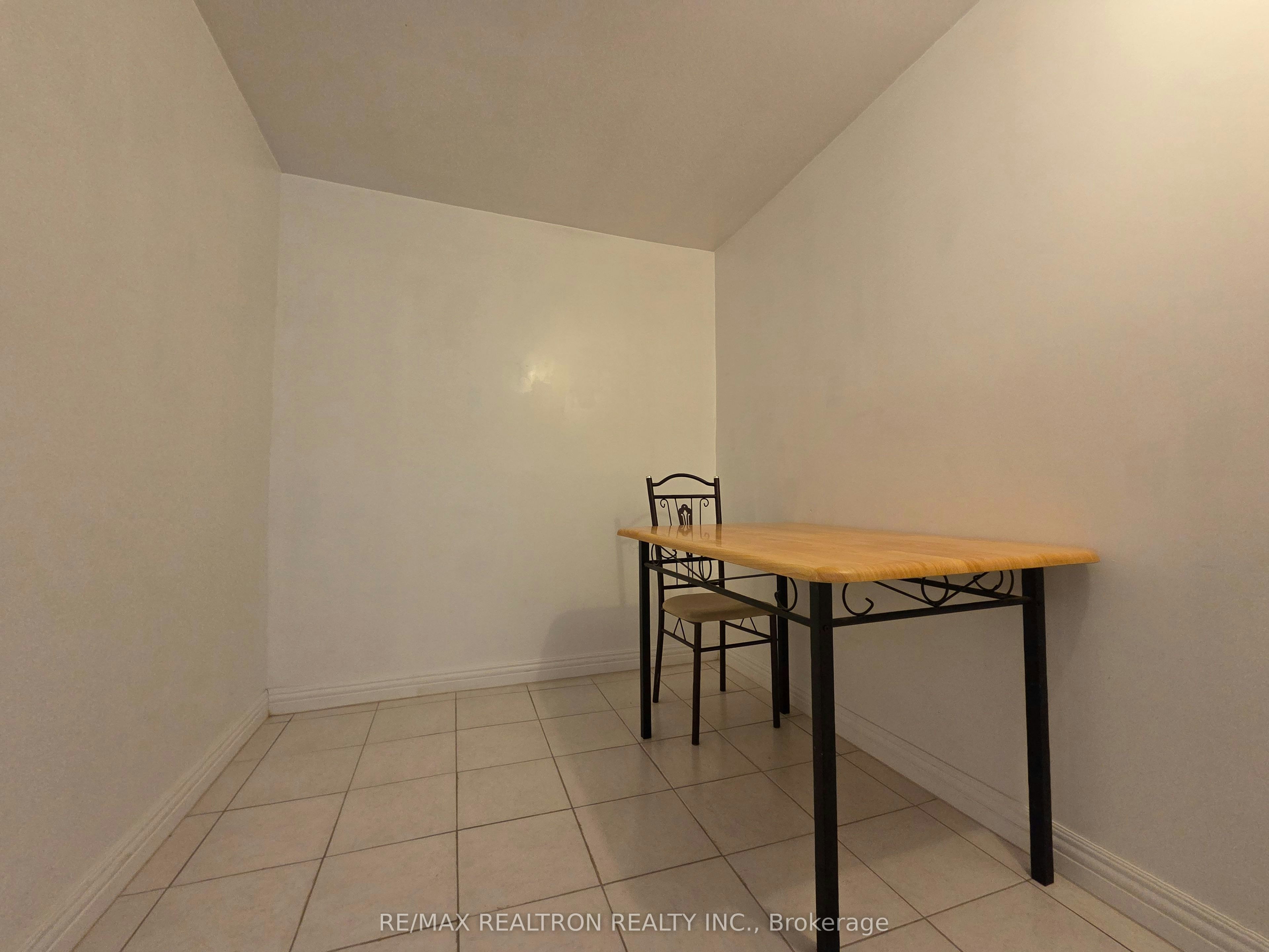 Basement-23 Morbank Drive, Toronto, ON, M1V 2M1 - 7