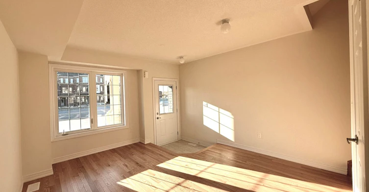 2857 Whites Road, Pickering, ON, L0X 0P4 - 4