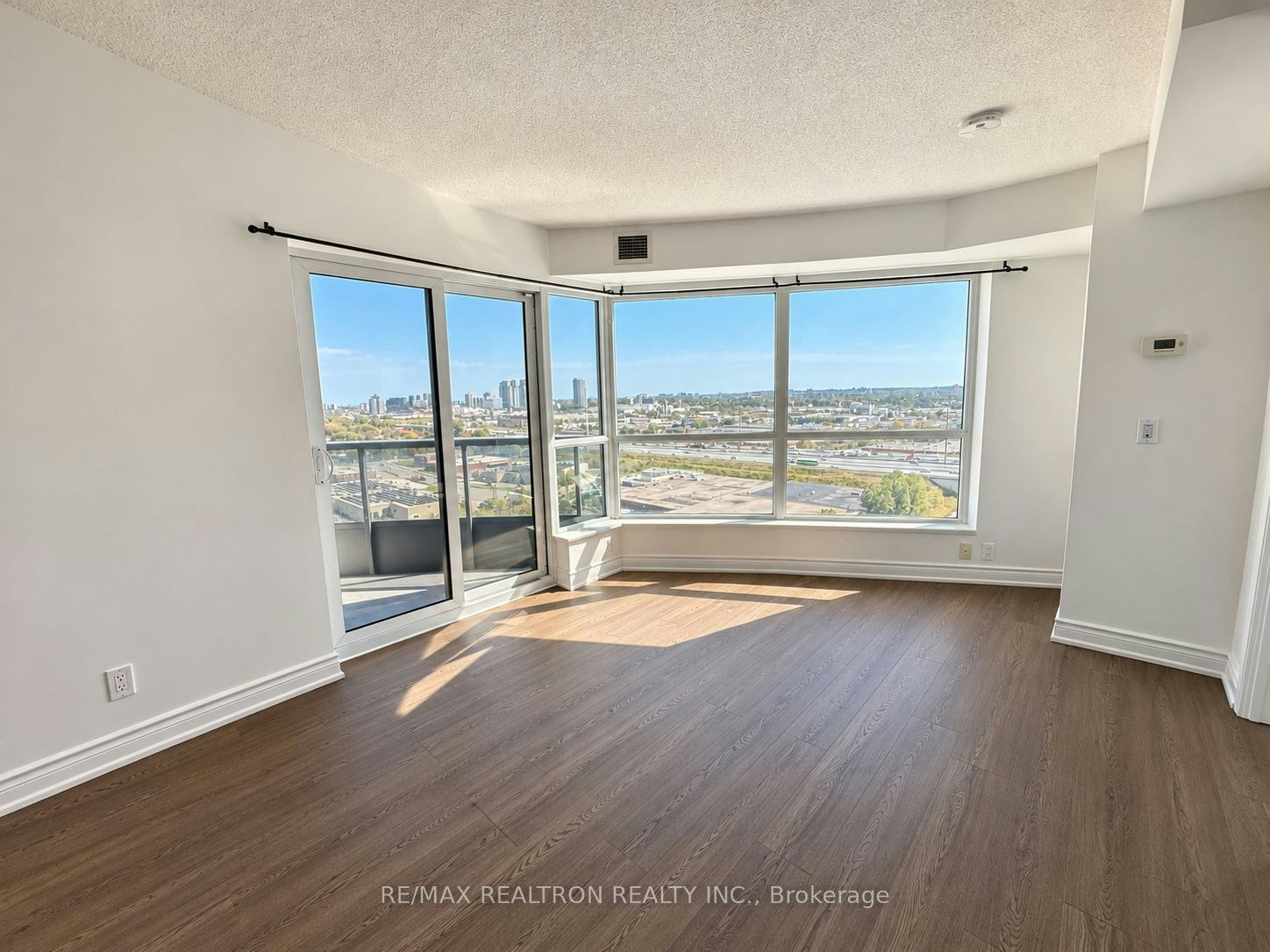 2013-181 Village Green Square, Toronto, ON, M1S 0L3 - 2