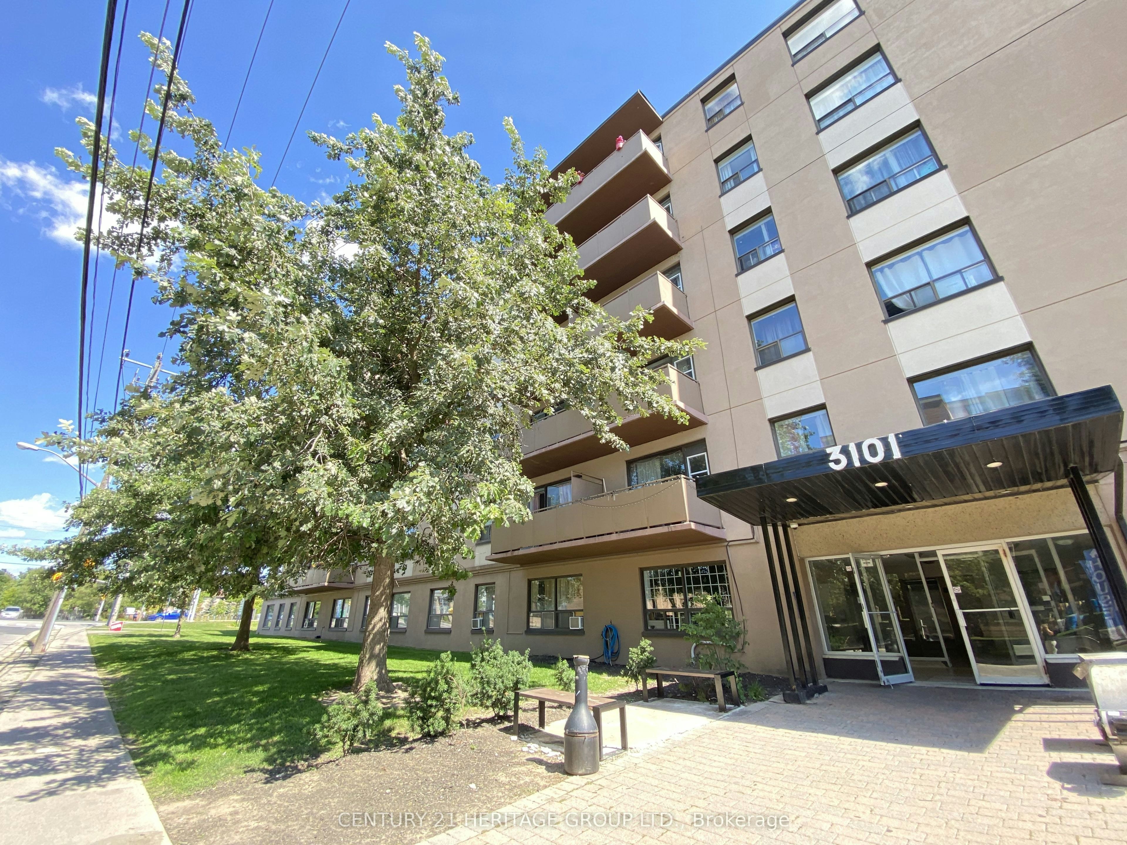 211-3101 Eglinton Avenue E, Toronto, ON, M1J 2G4