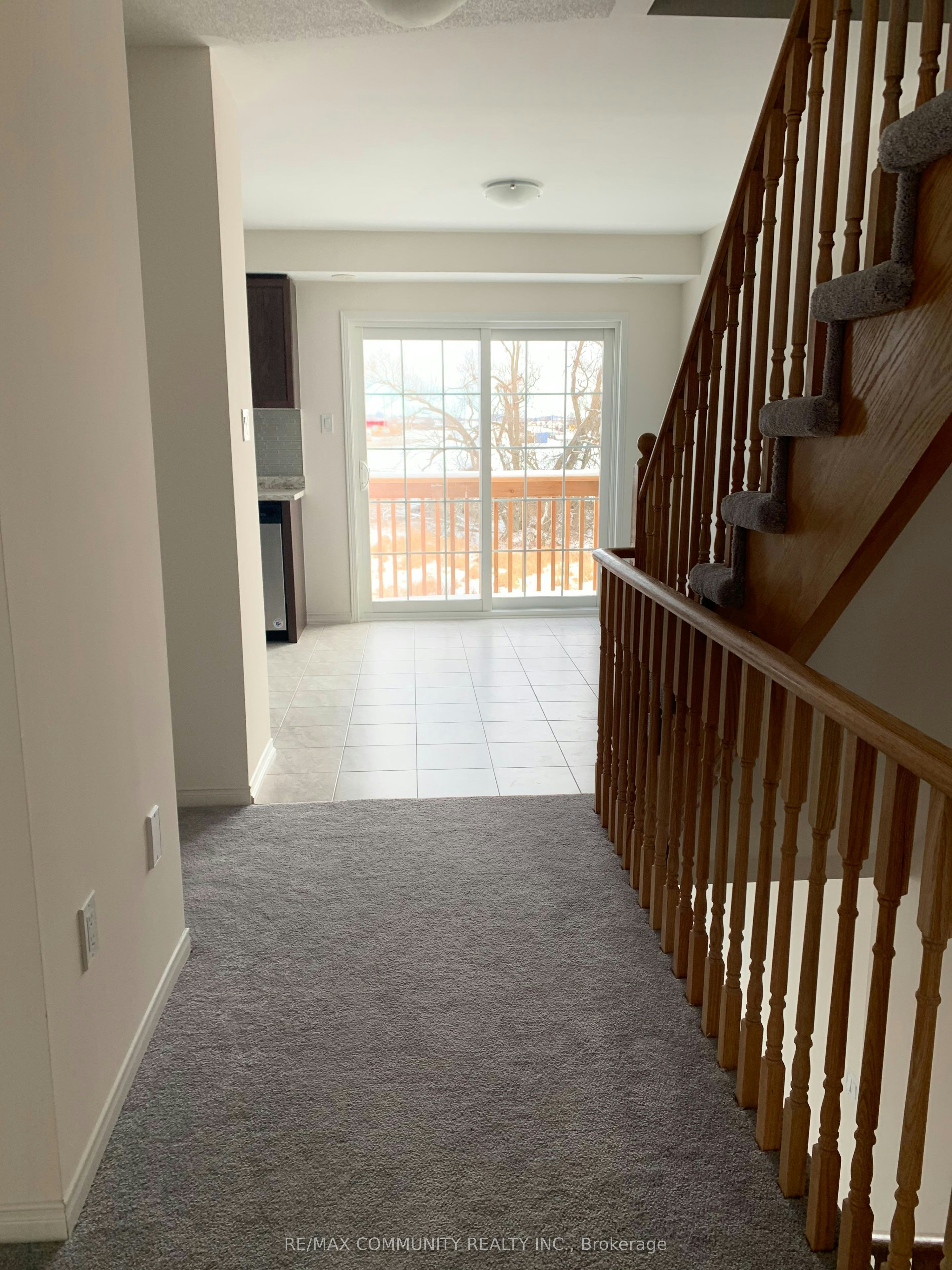 2613 Deputy Minister Path Avenue, Oshawa, ON, L1L 0M7 - 7