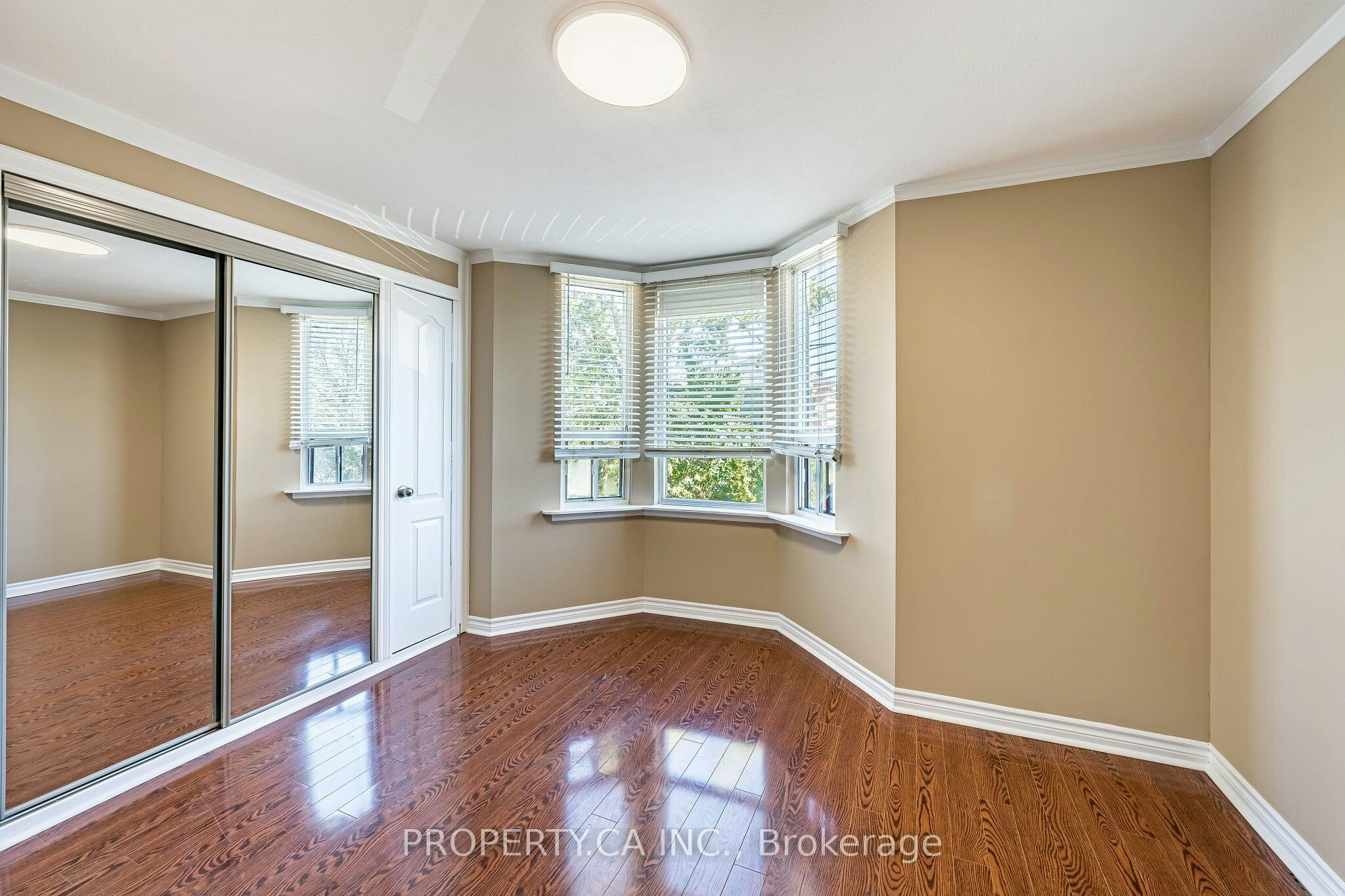 32 Frankdale Avenue, Toronto, ON, M4J 3Z9 - 27