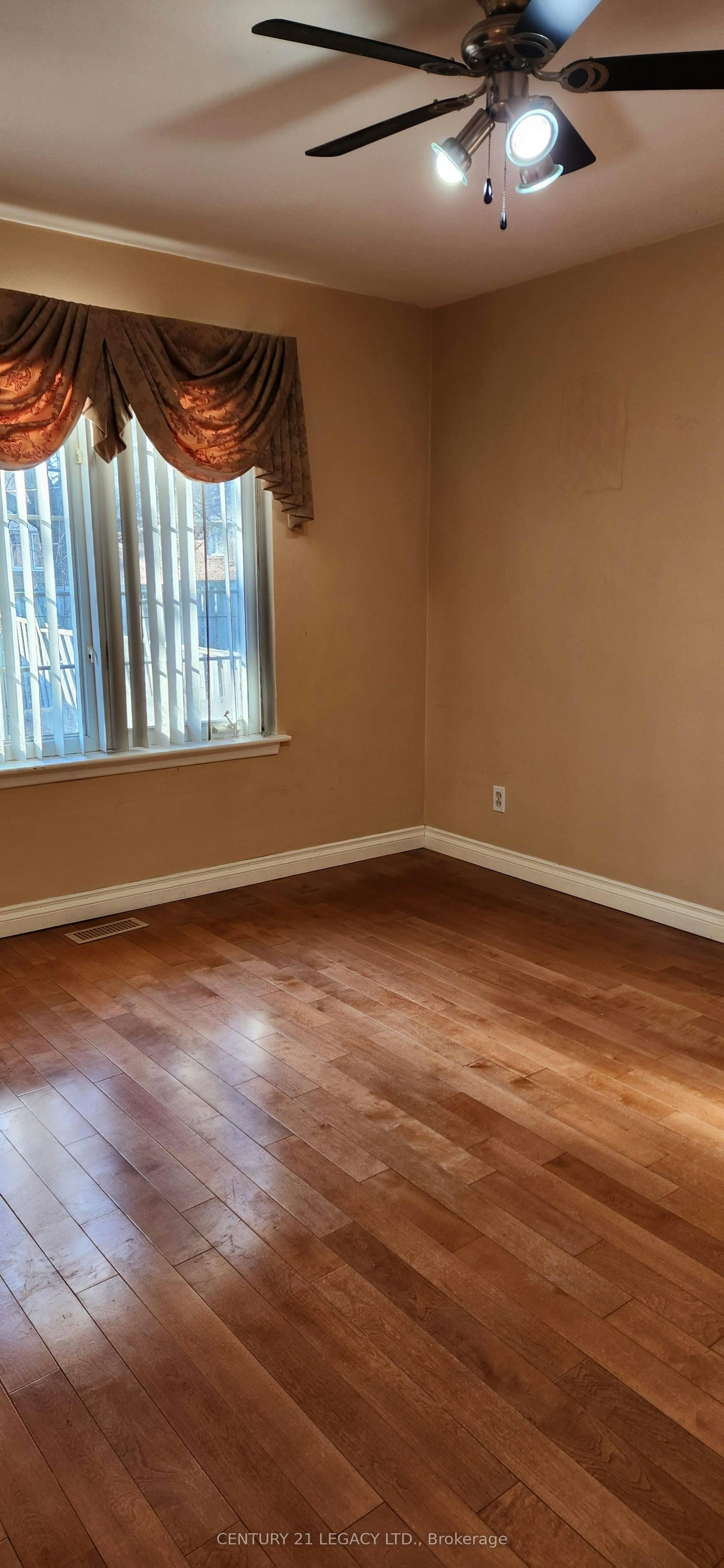 27 Par Avenue, Toronto, ON, M1G 2G5 - 28