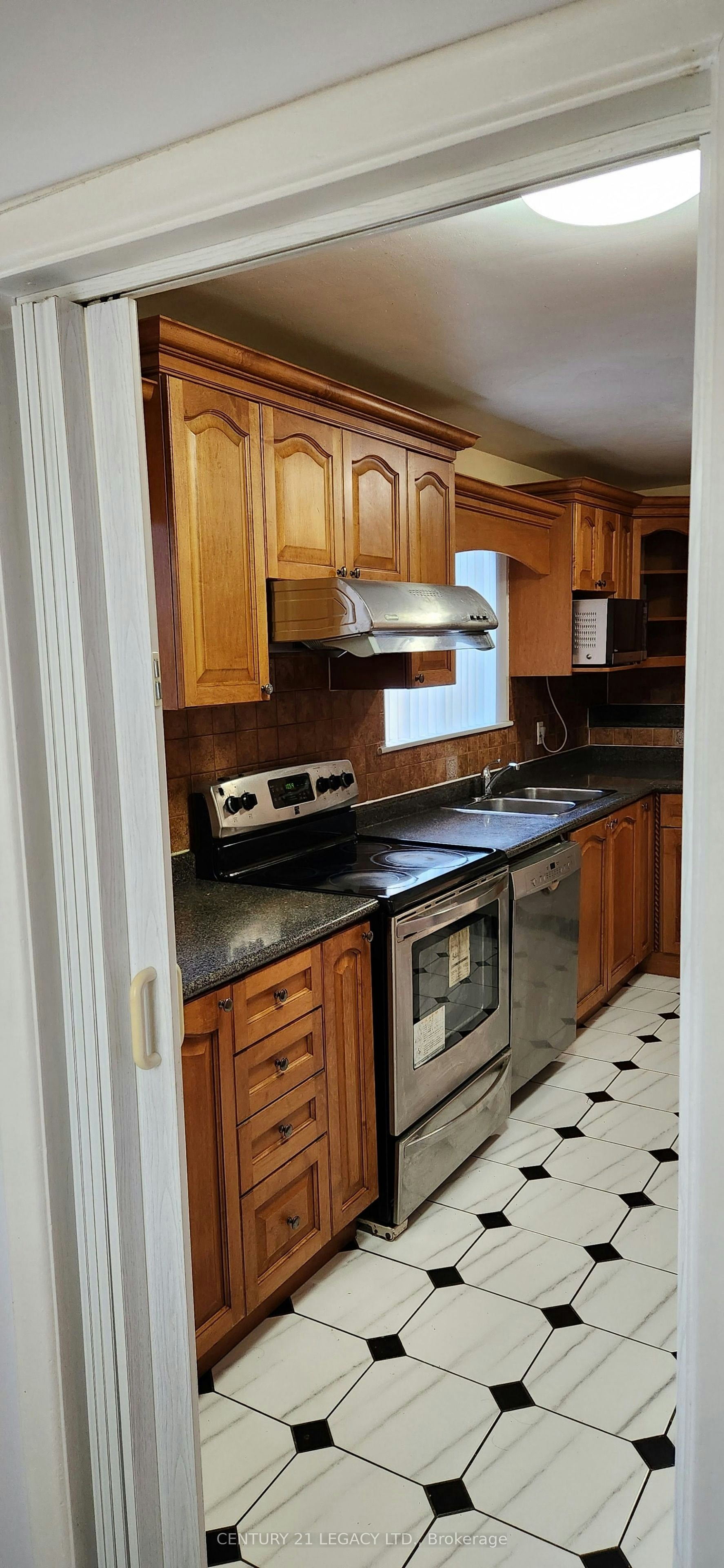 27 Par Avenue, Toronto, ON, M1G 2G5 - 7