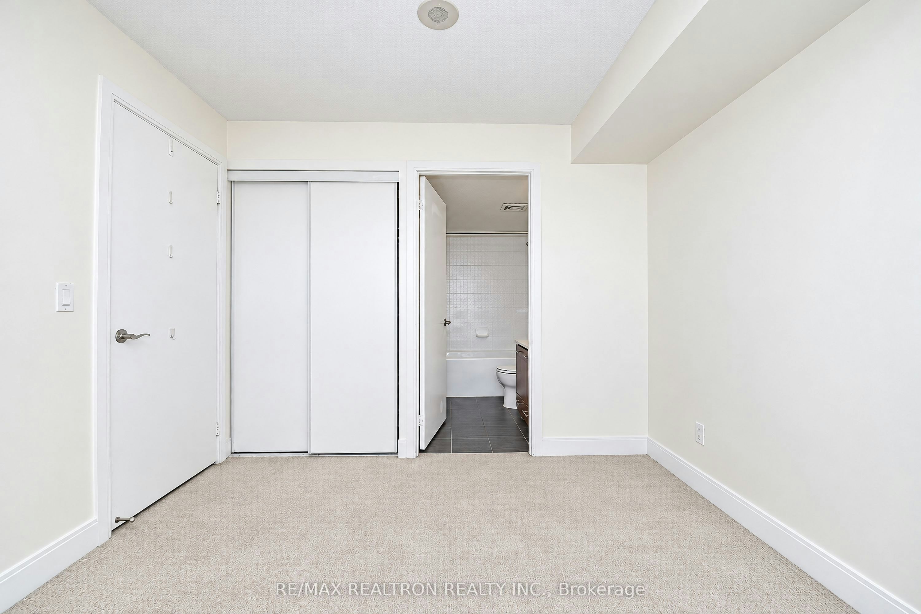 1315-135 Village Green Square, Toronto, ON, M1S 0G4 - 13