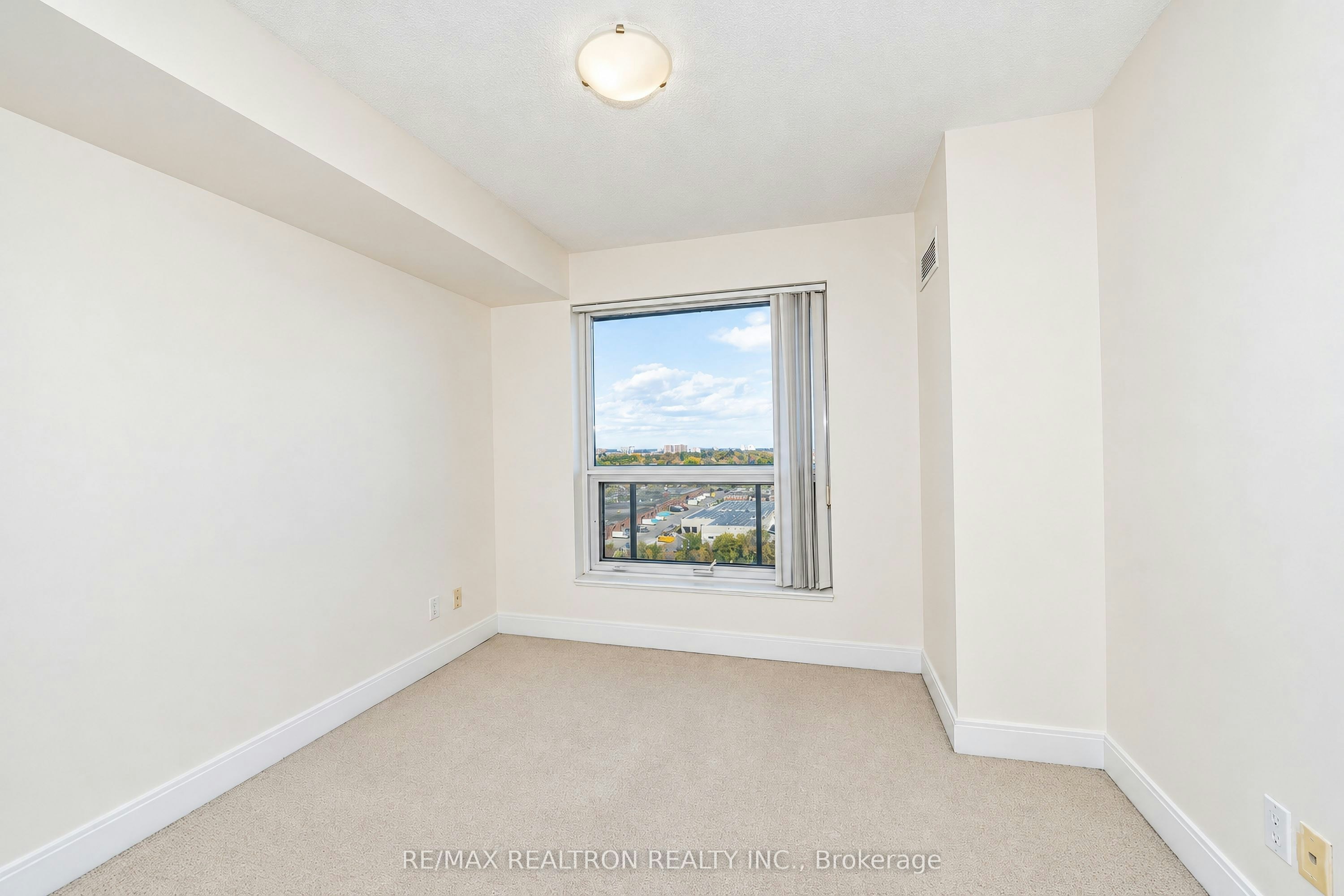 1315-135 Village Green Square, Toronto, ON, M1S 0G4 - 11