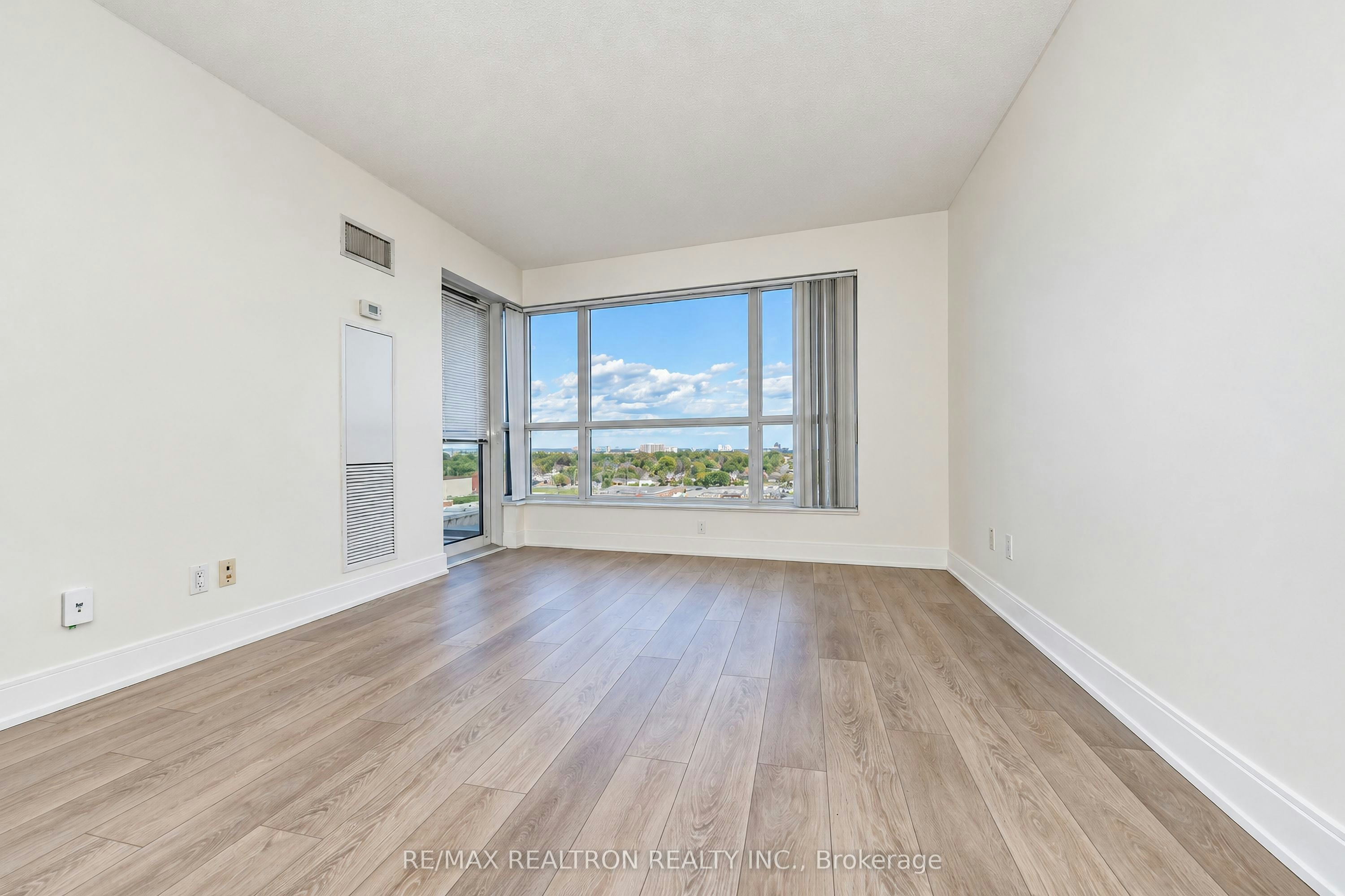 1315-135 Village Green Square, Toronto, ON, M1S 0G4 - 9