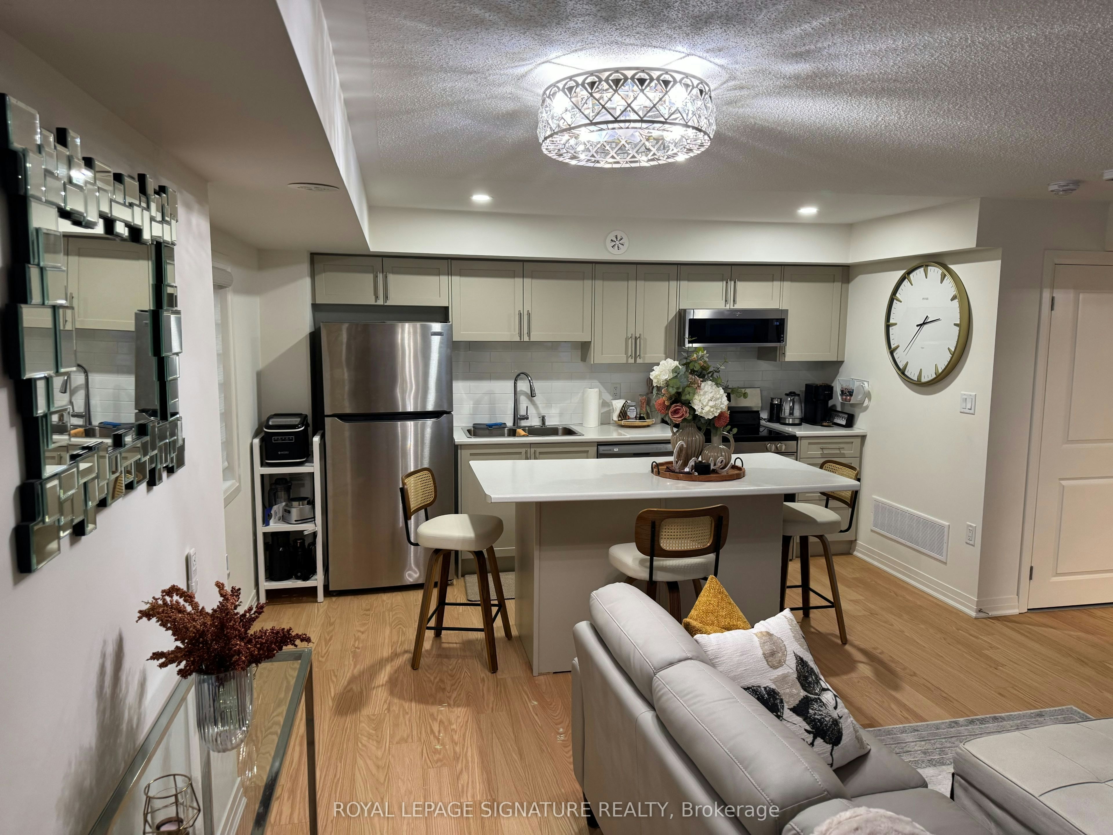 10A Lookout Drive, Clarington, ON, L1C 7E9 - 2