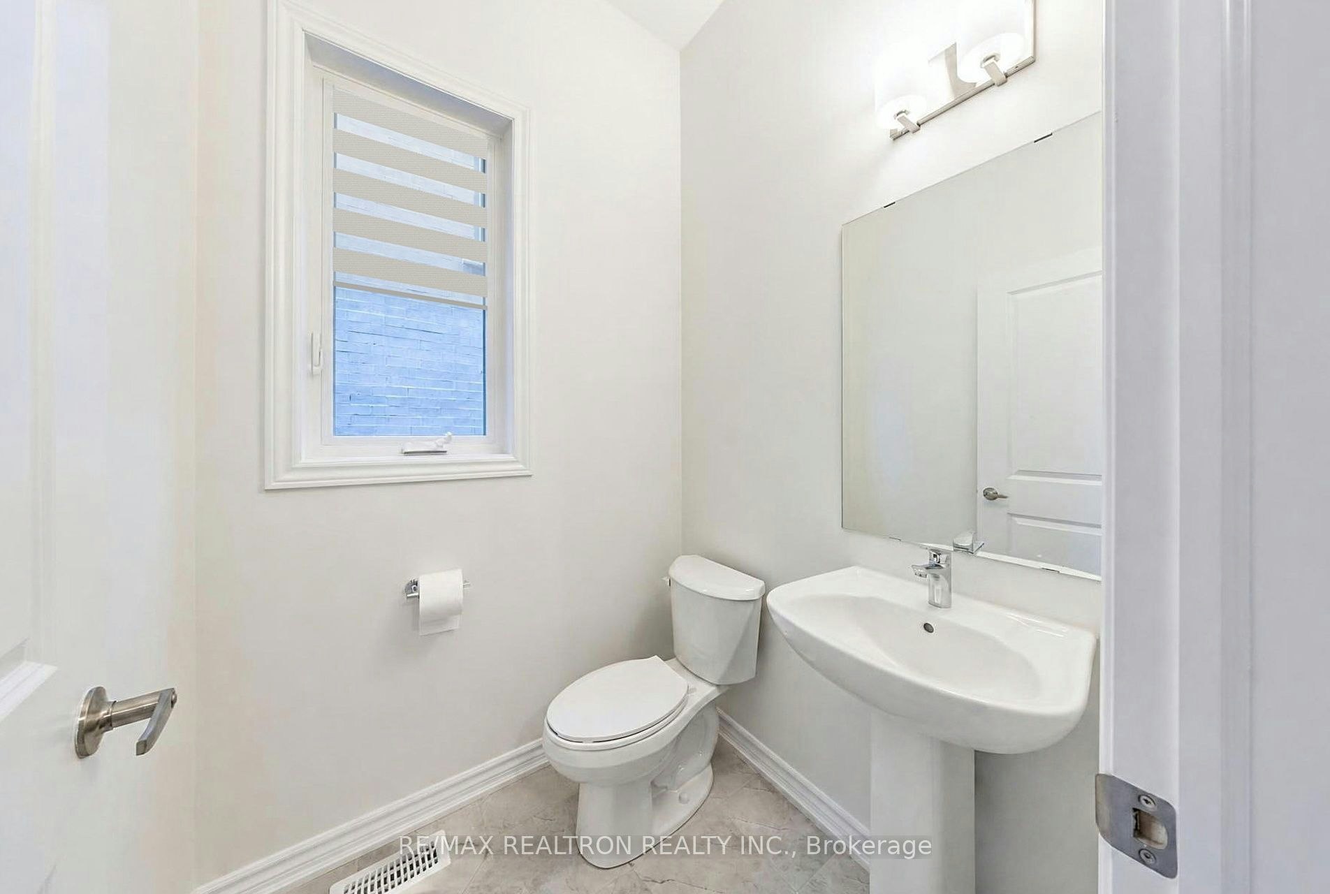 1041 Suddard Avenue, Oshawa, ON, L1L 0V5 - 7