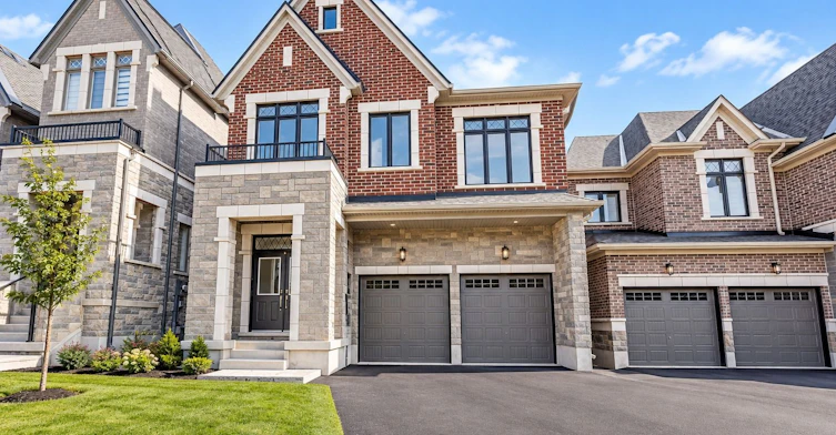 1041 Suddard Avenue, Oshawa, ON, L1L 0V5