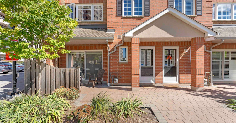 423-1400 The Esplanade N/A, Pickering, ON, L1V 6V2 - 2
