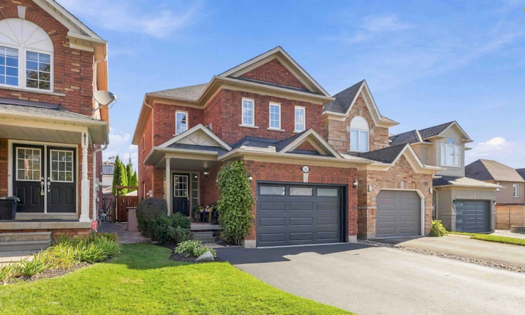 28 Castle Green Drive