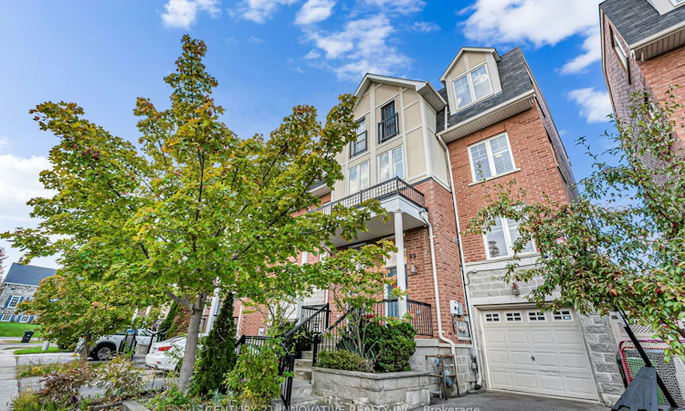 99 John Bell Crescent