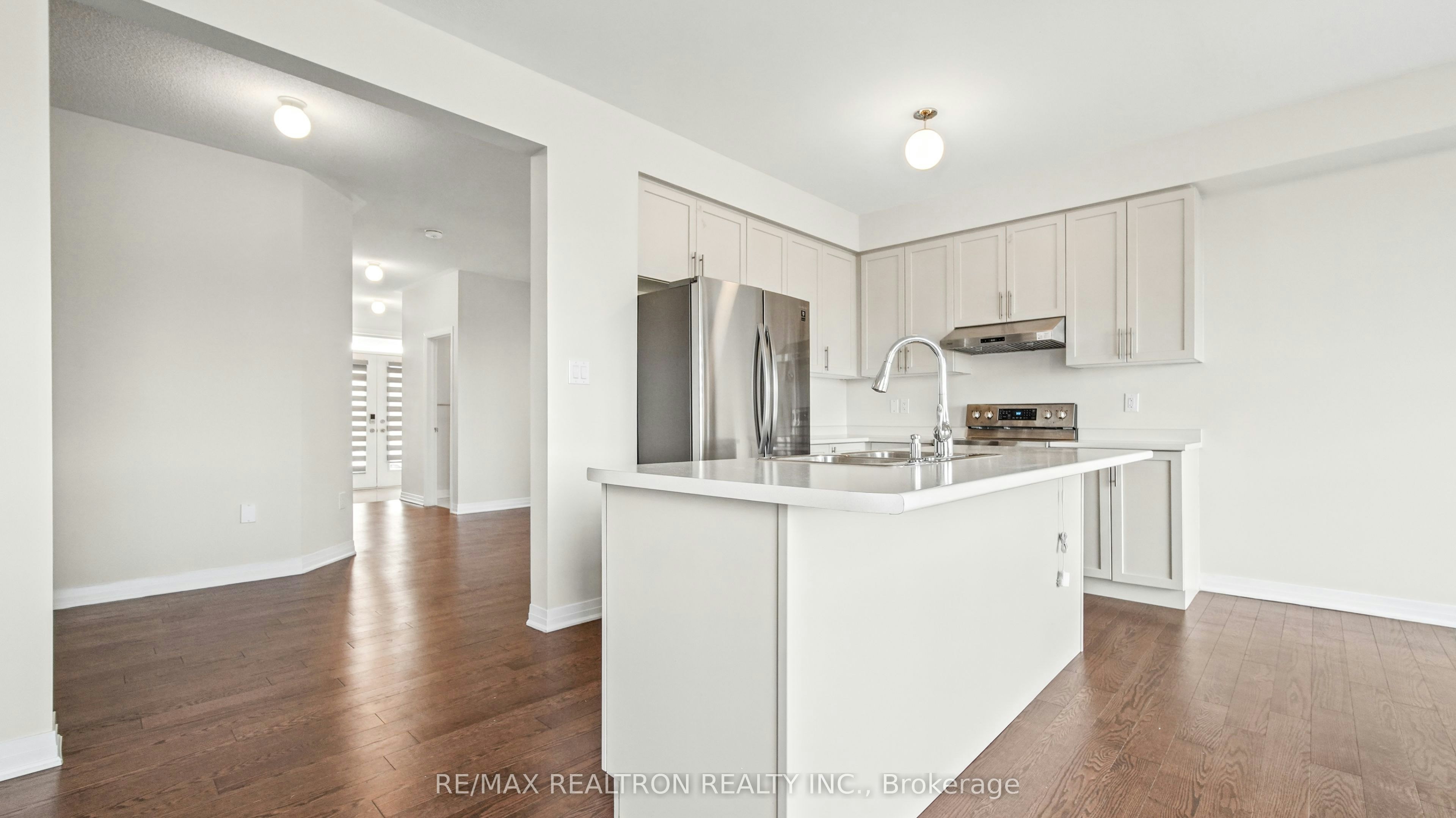 123 Yacht Drive, Clarington, ON, L1C 1Z8 - 11