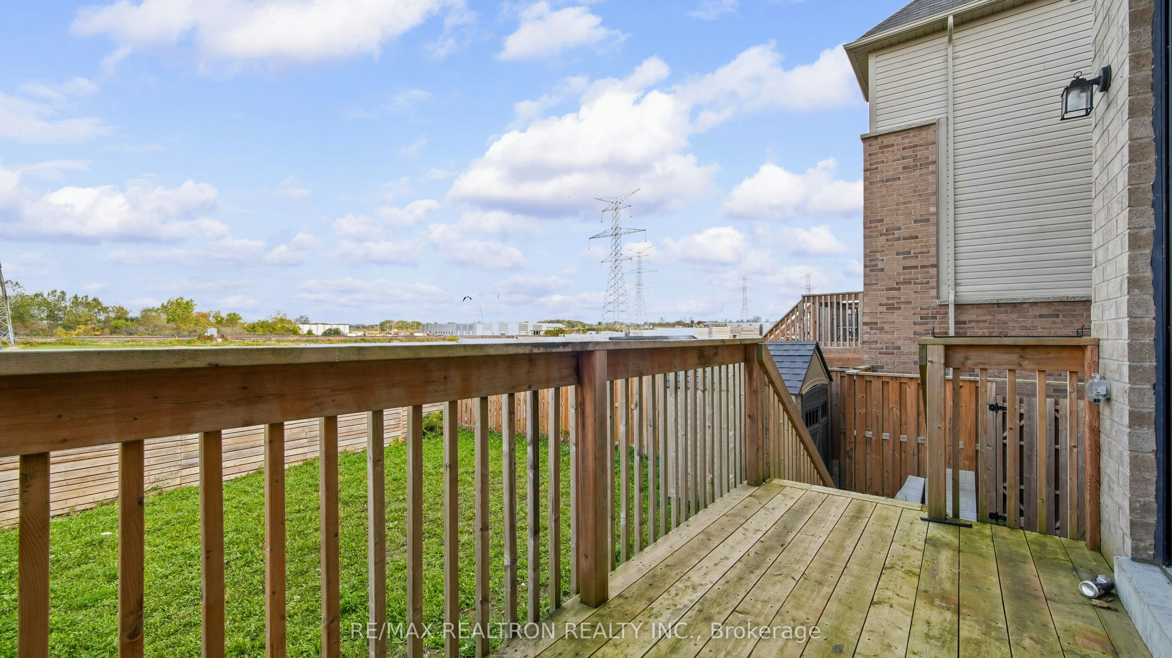 123 Yacht Drive, Clarington, ON, L1C 1Z8 - 18