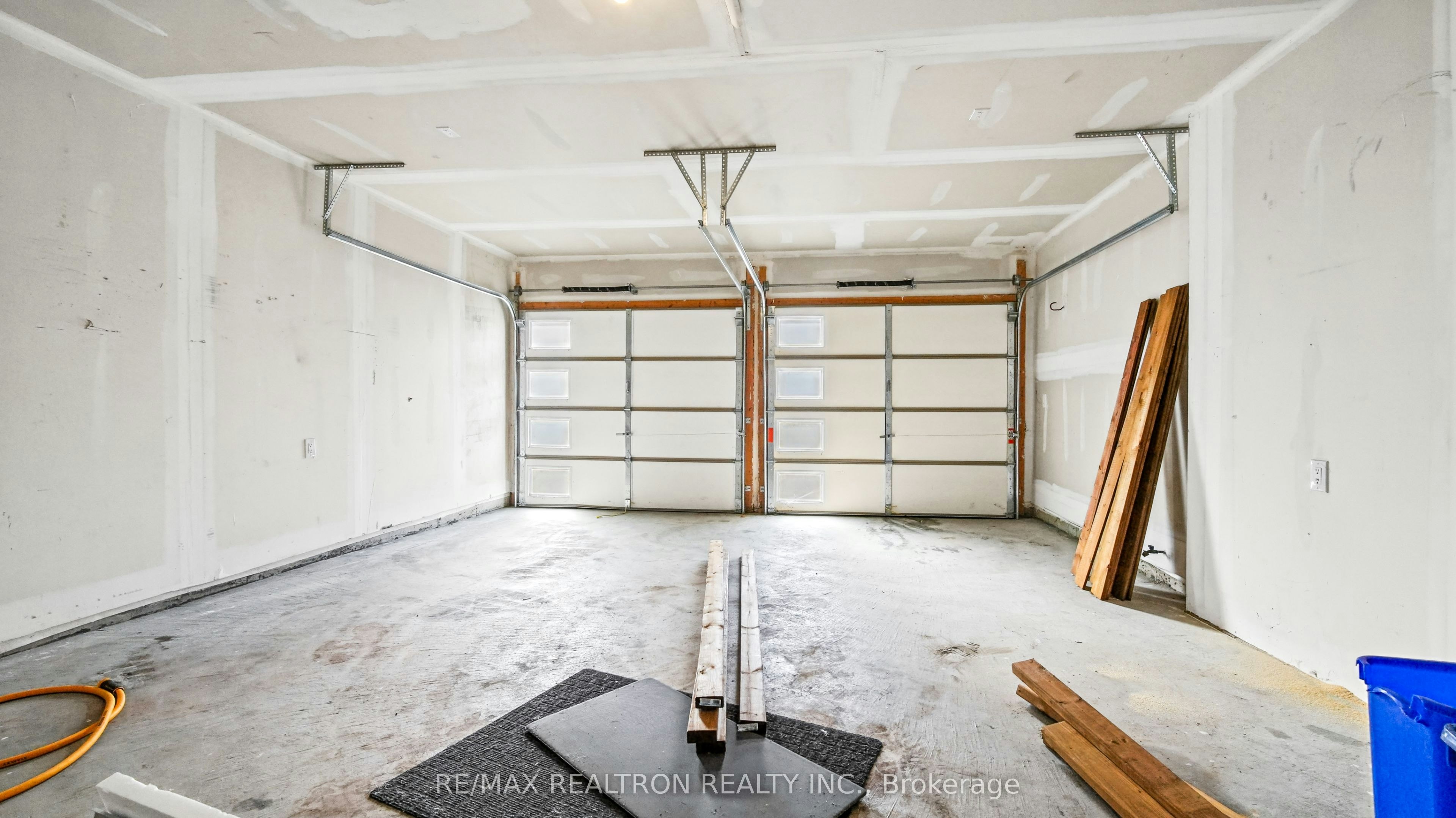123 Yacht Drive, Clarington, ON, L1C 1Z8 - 36