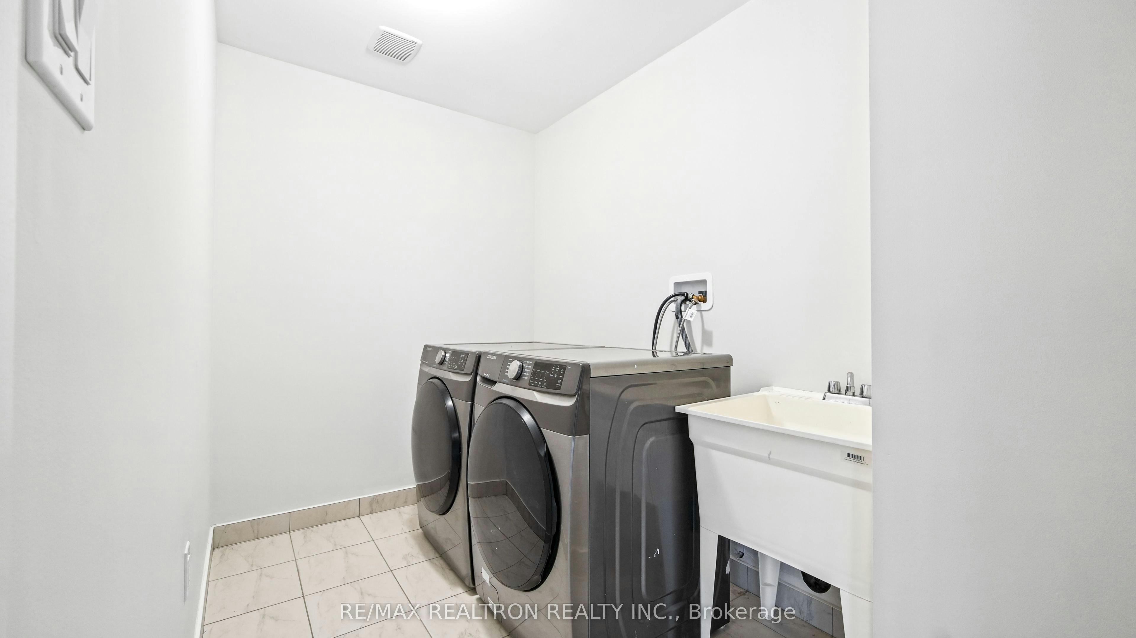 123 Yacht Drive, Clarington, ON, L1C 1Z8 - 27
