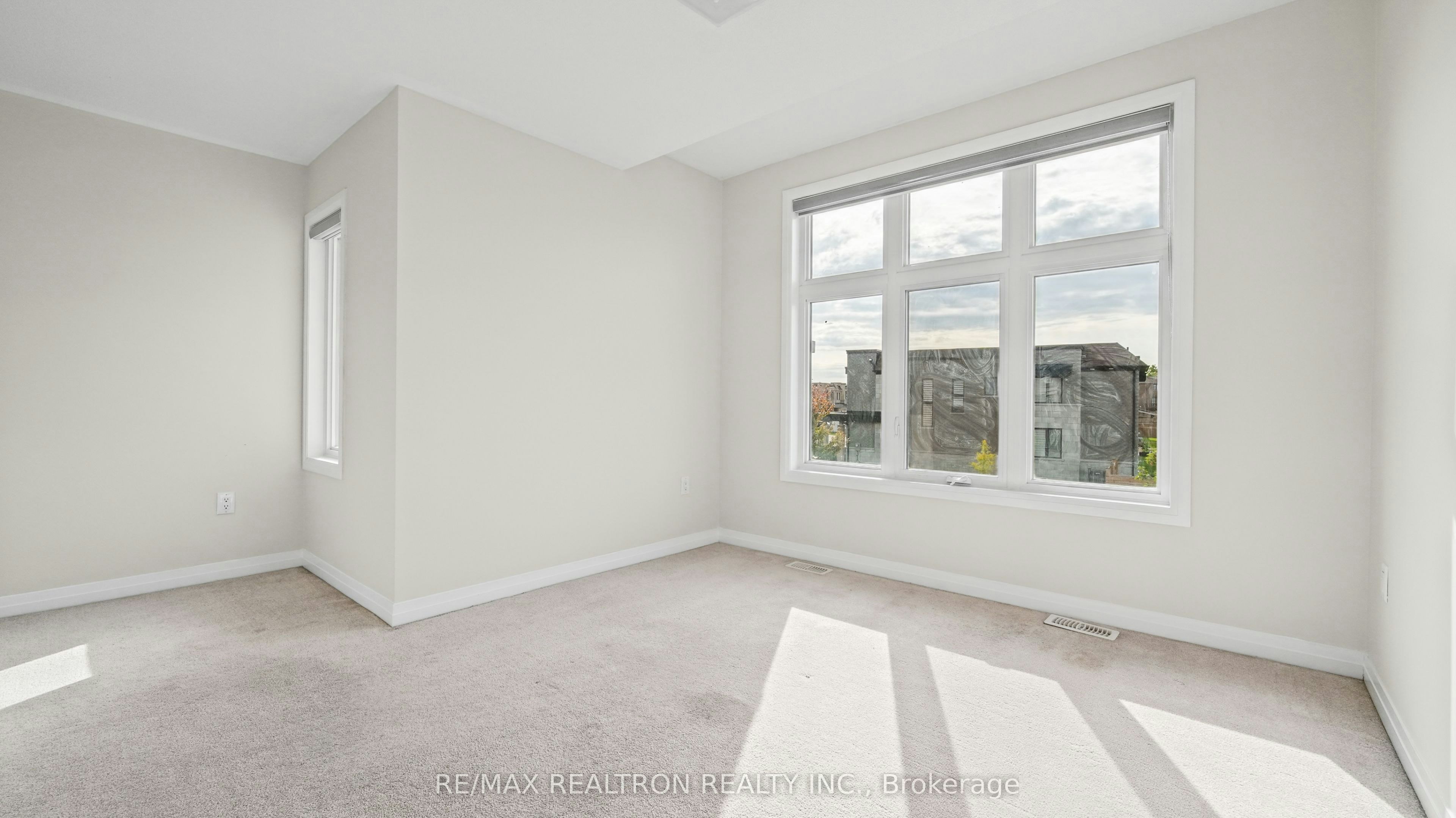 123 Yacht Drive, Clarington, ON, L1C 1Z8 - 32