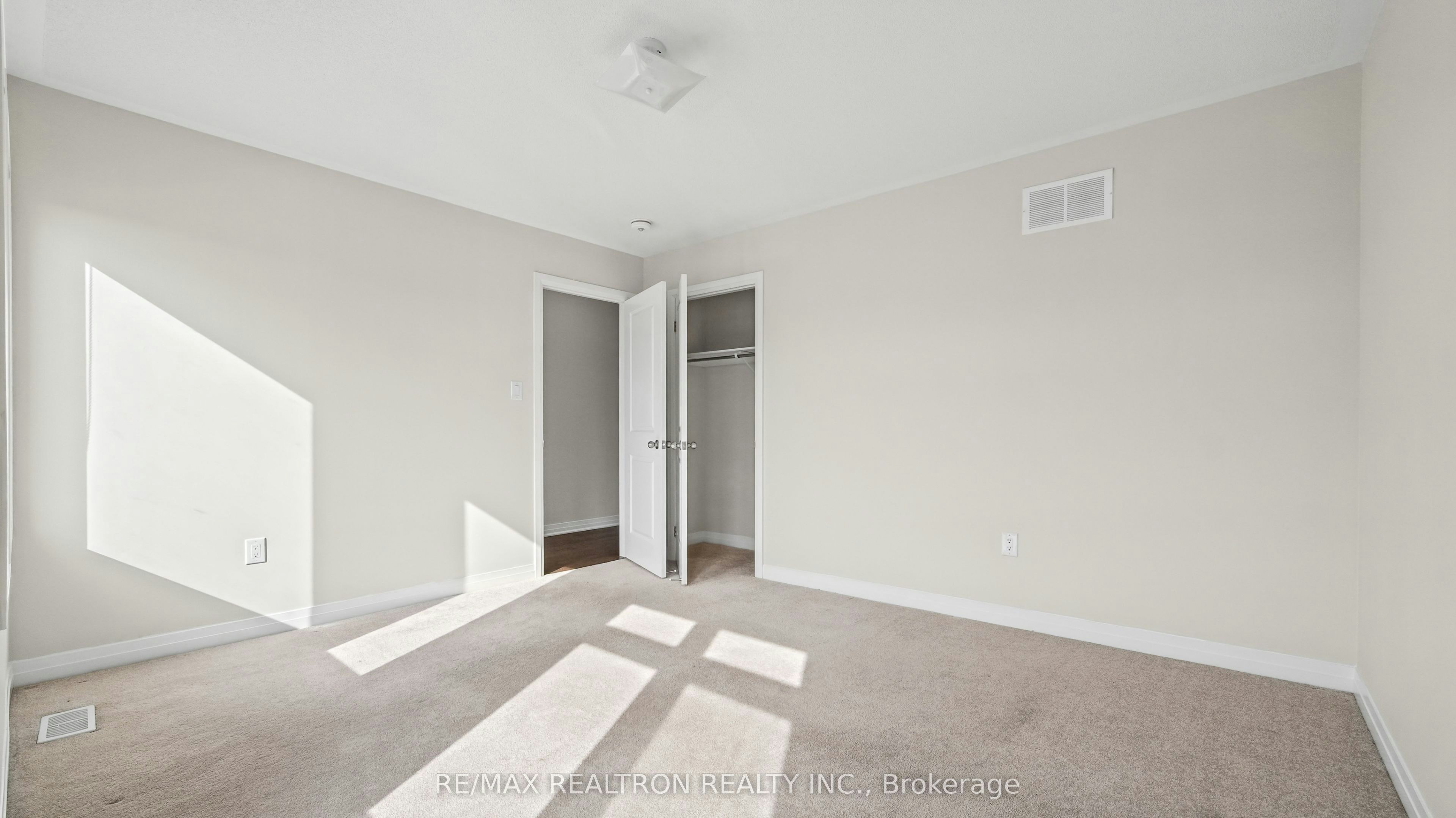 123 Yacht Drive, Clarington, ON, L1C 1Z8 - 31