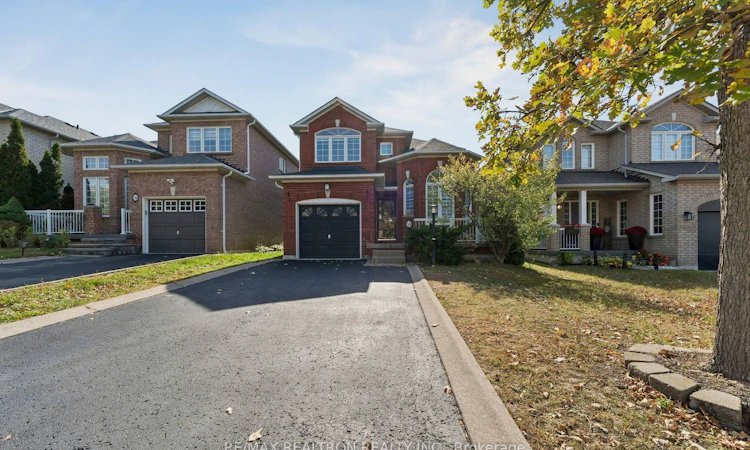 58 Lurosa Crescent